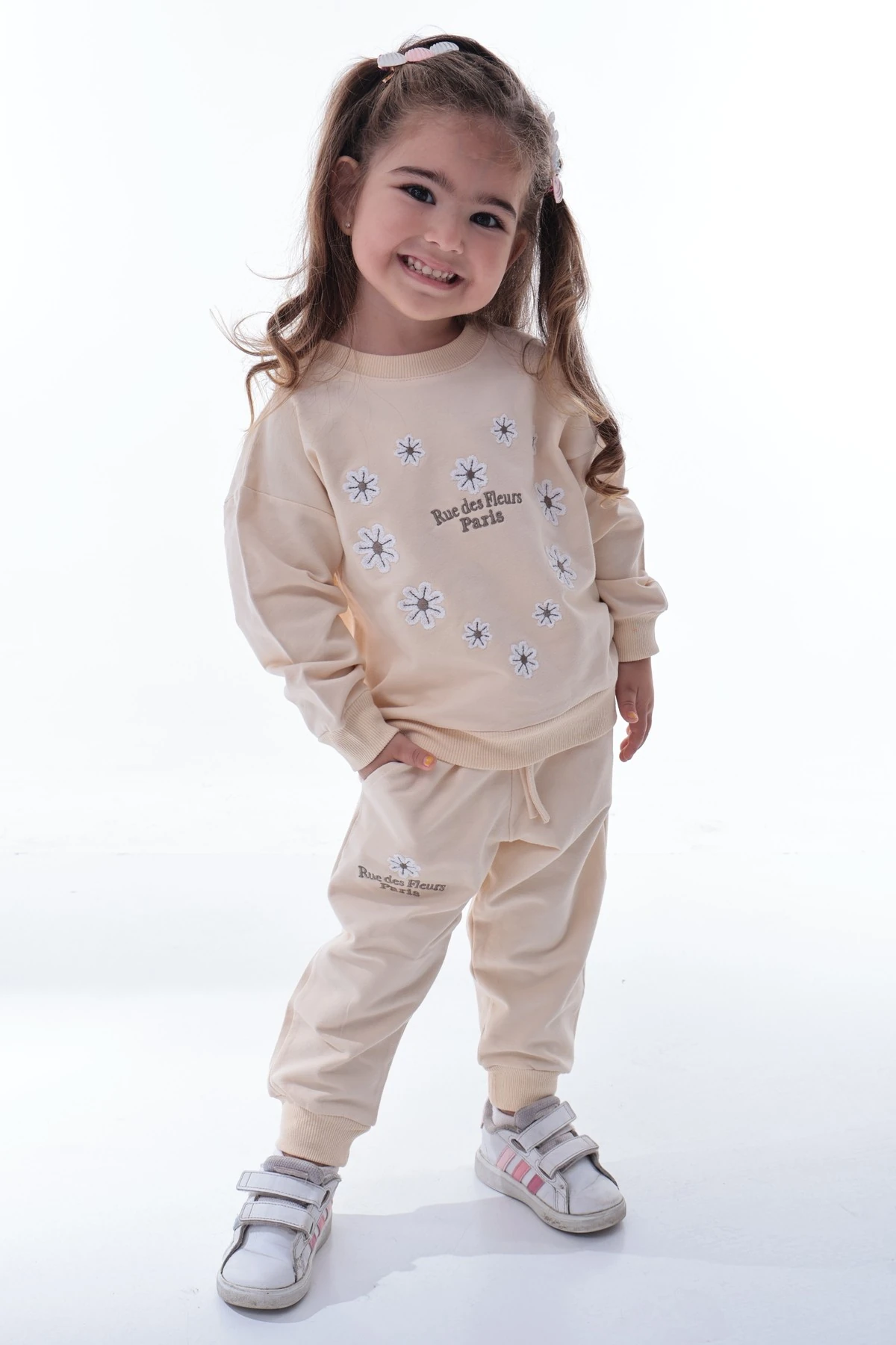 Kız Çocuk Pamuklu Eşofman Takımı – Pamuklu Çiçek Nakışlı Model