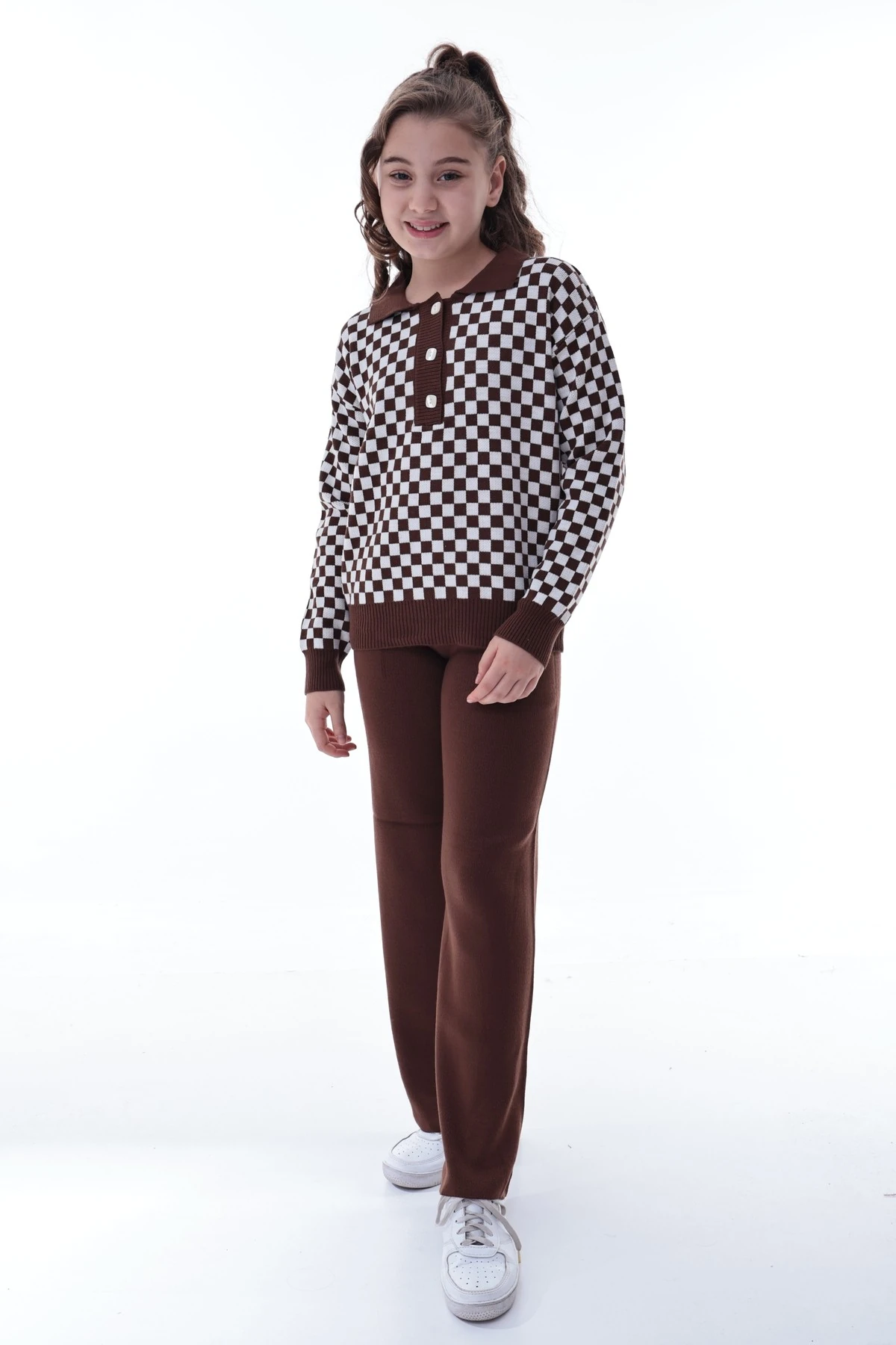 Kız Çocuk Ekoseli Triko Takım – %100 Akrilik Rahat ve Şık