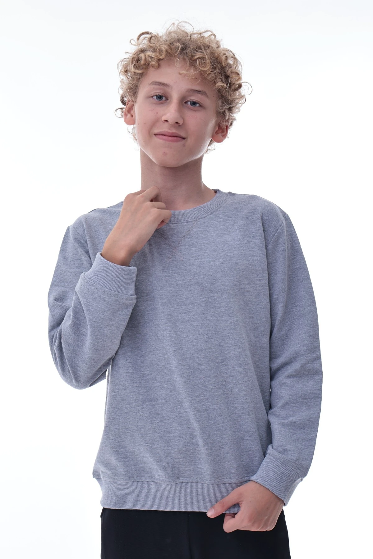 Gri Erkek Çocuk Sweatshirt – Rahat Kalıp Pamuklu İki İplik Kumaş