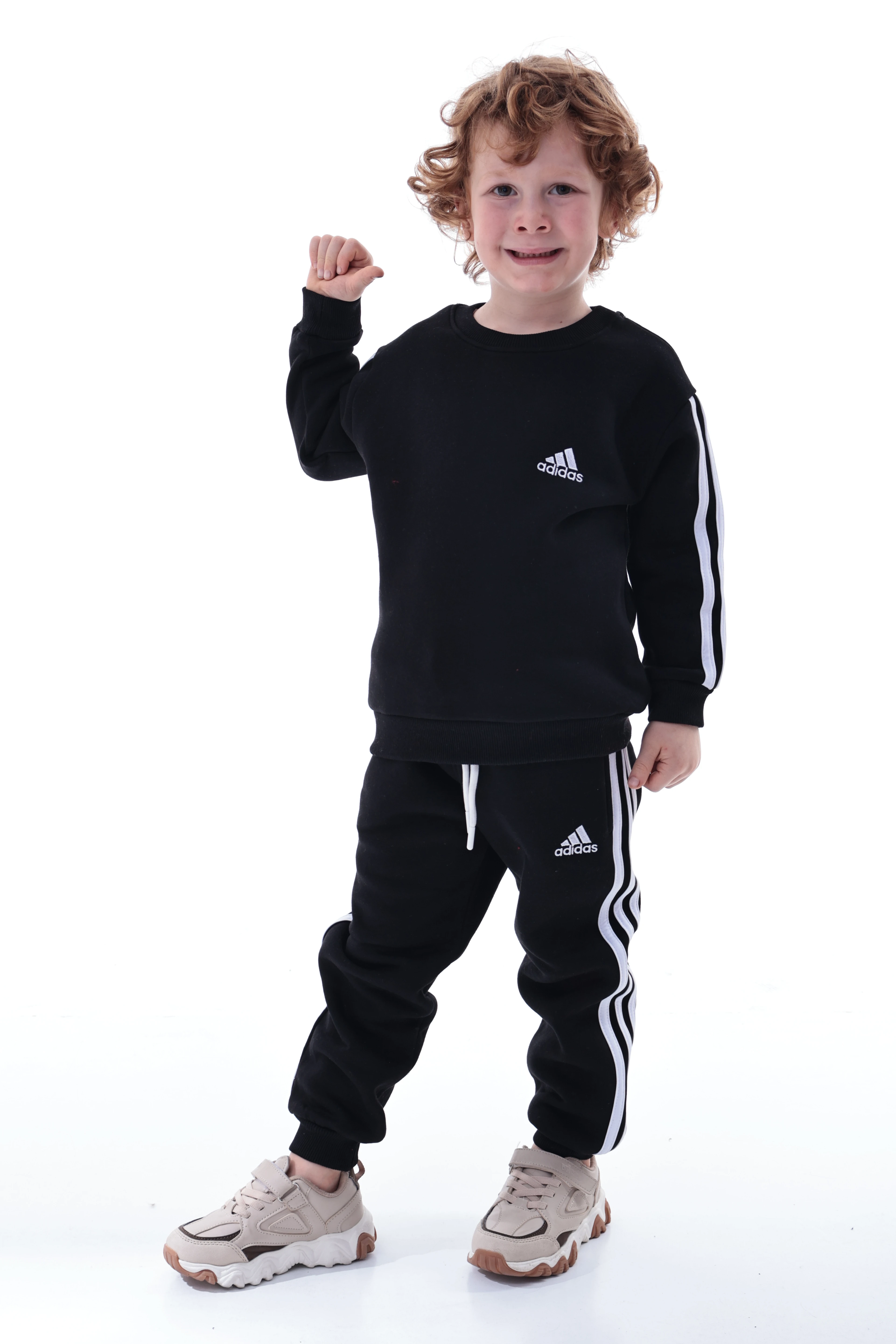 Erkek Çocuk Şeritli Polar Eşofman Takımı – Rahat ve Yumuşak Kumaş