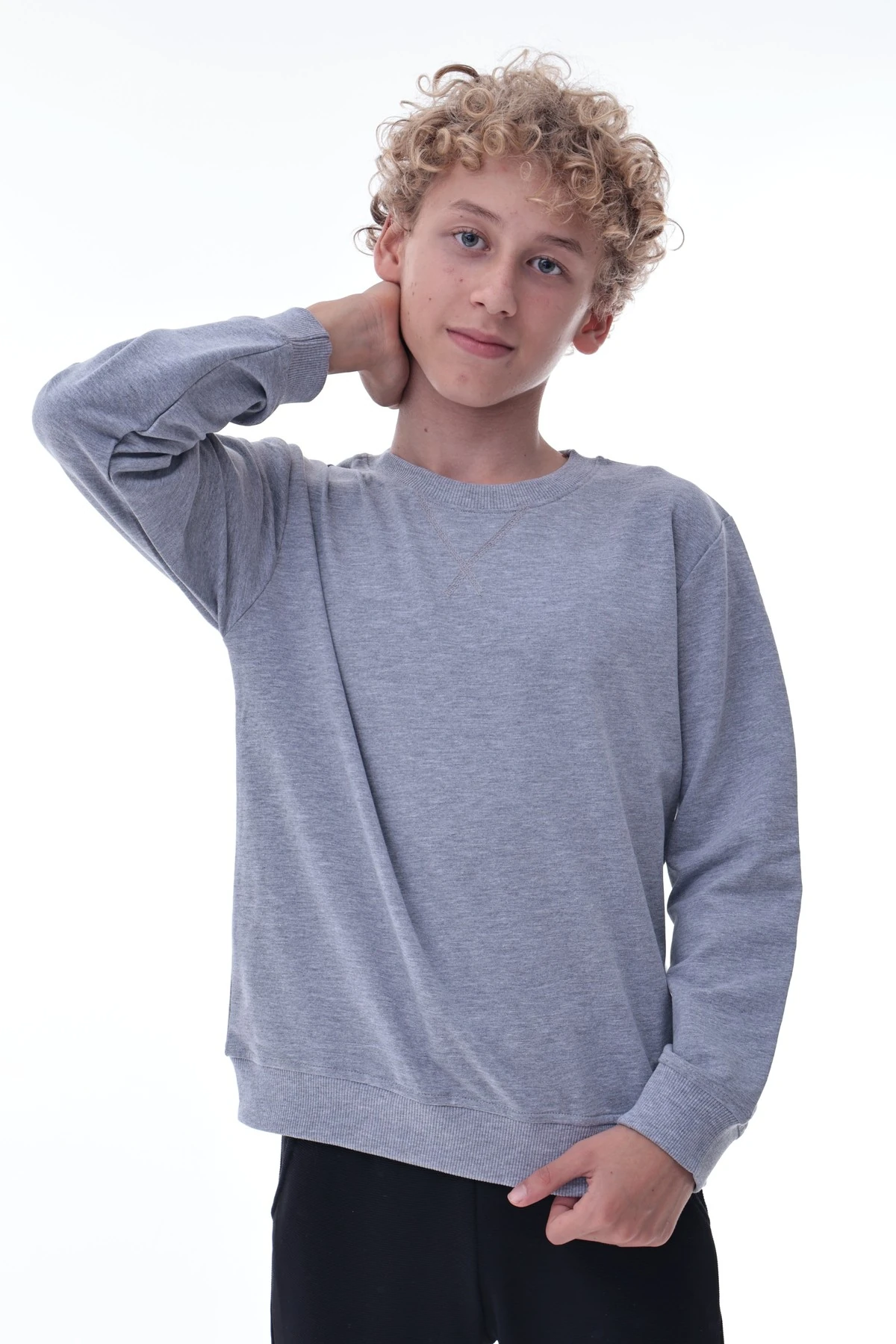 Gri Erkek Çocuk Sweatshirt – Rahat Kalıp Pamuklu İki İplik Kumaş