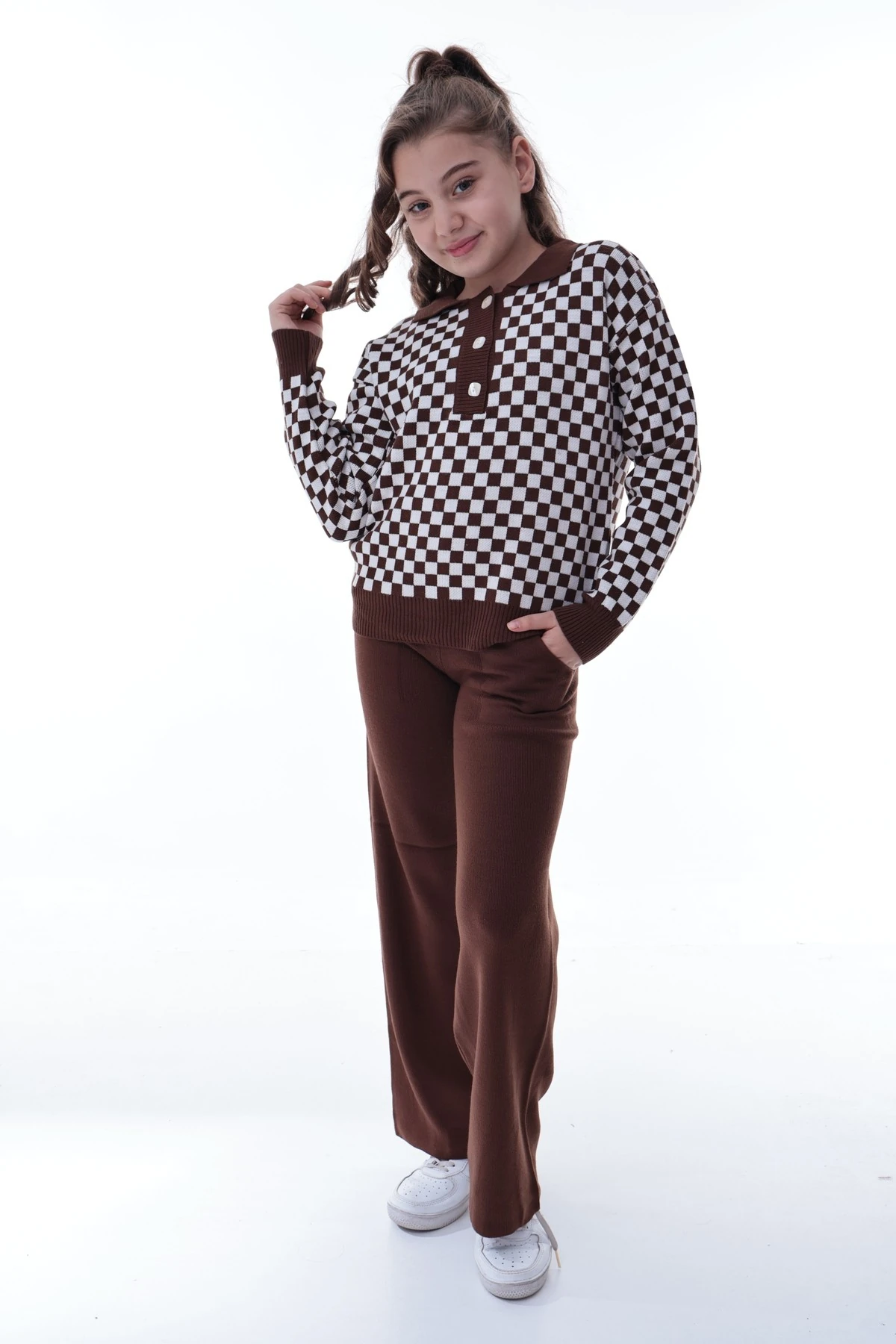 Kız Çocuk Ekoseli Triko Takım – %100 Akrilik Rahat ve Şık