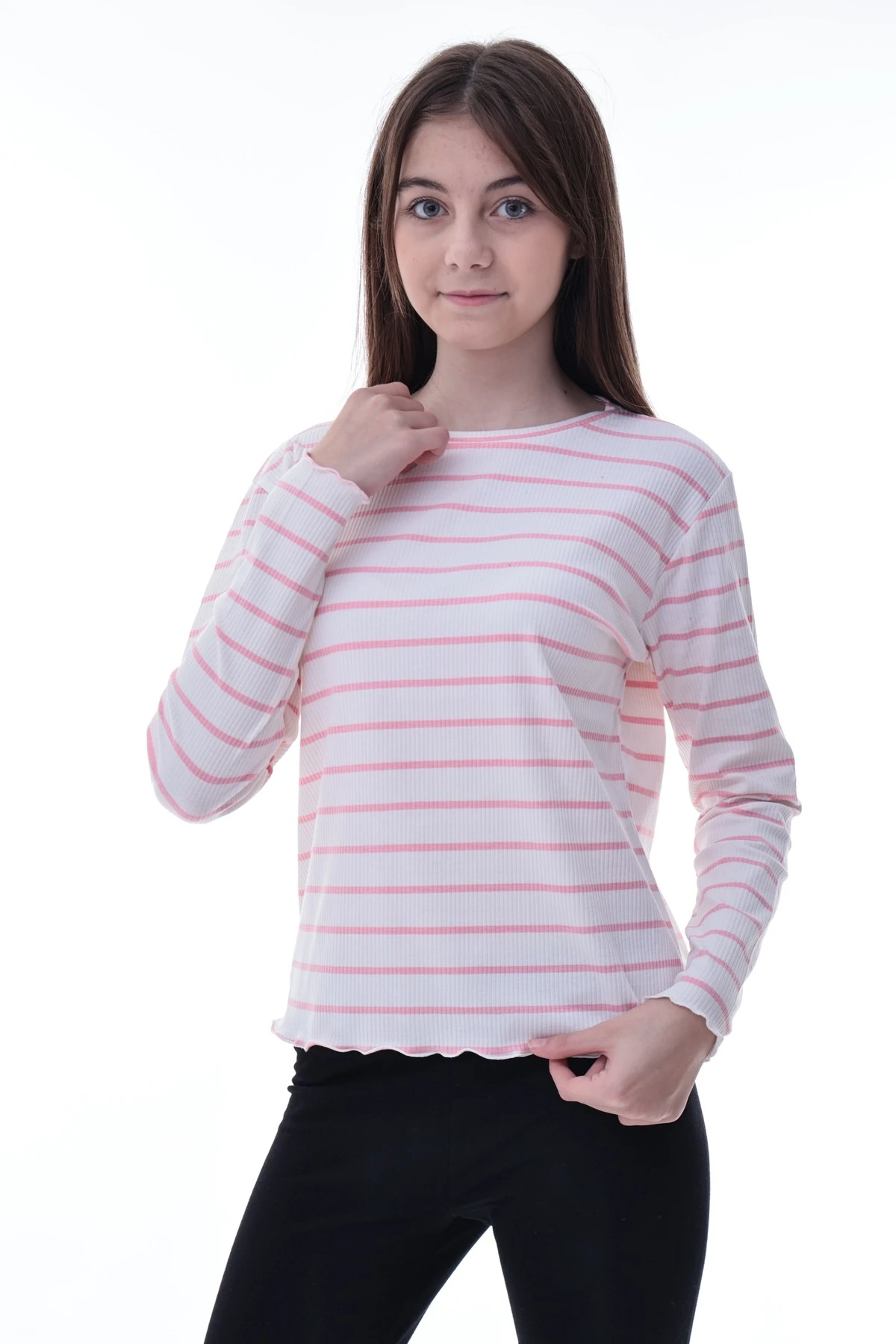 Kız Çocuk Çizgili Uzun Kollu Bluz – Fırfırlı Yaka, Rahat Günlük Giyim, Esnek Kumaş