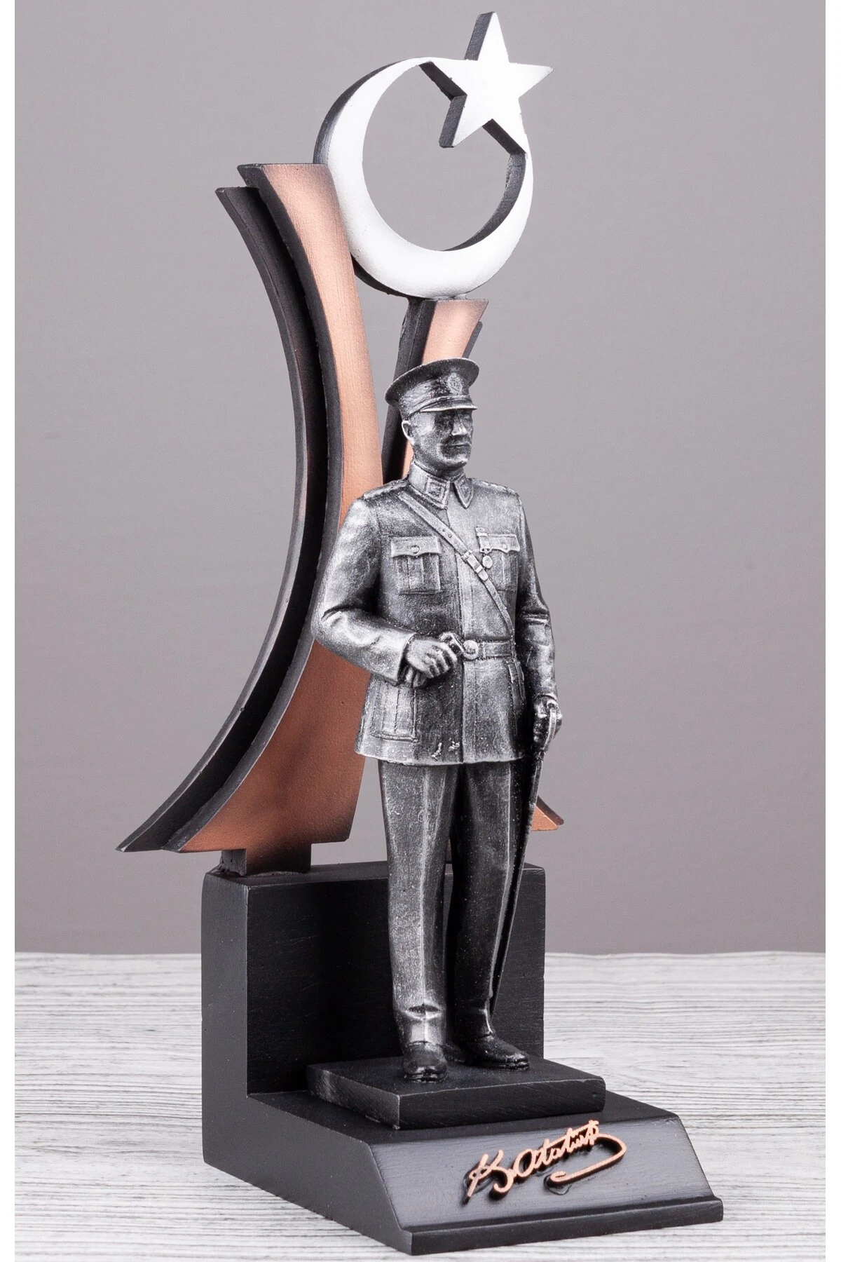 Atatürk Askeri Üniformalı büst