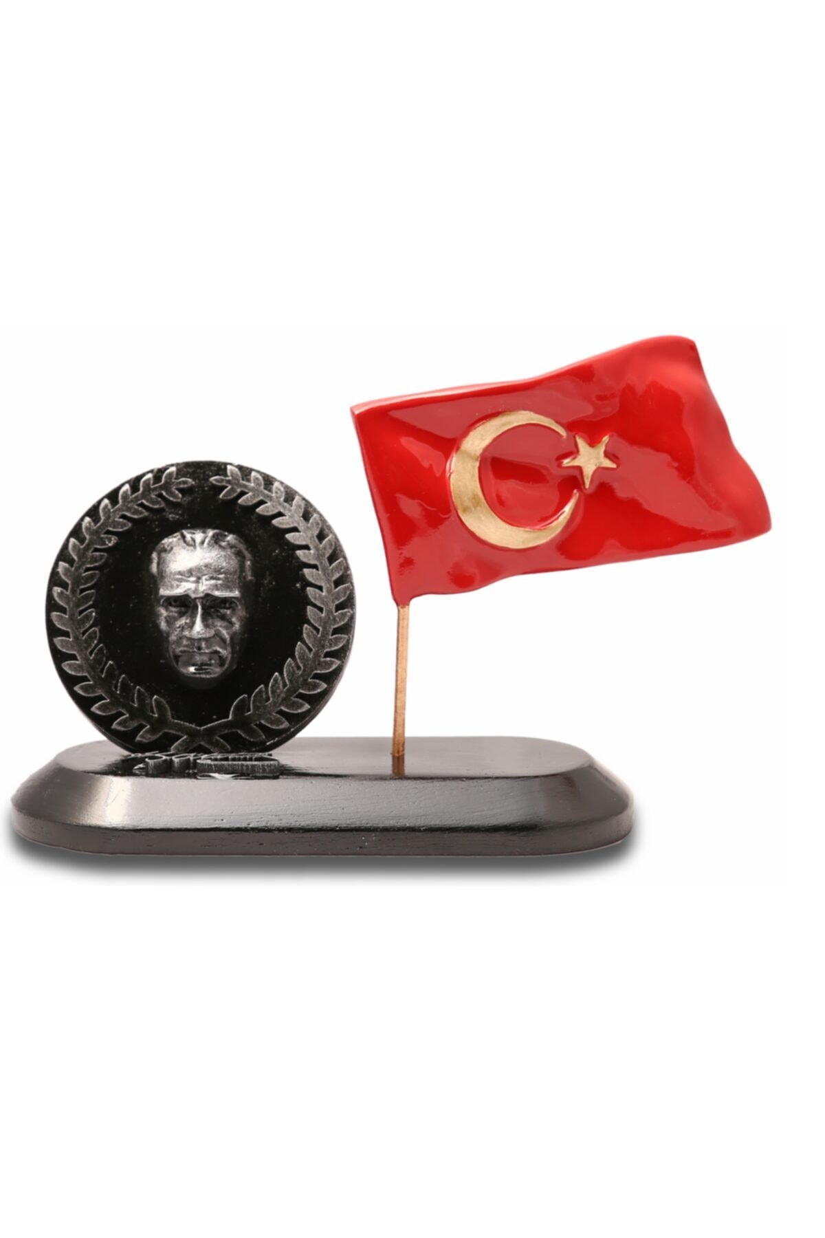 Çelenk Içinde Atatürk Temalı Masa Üstü Biblo