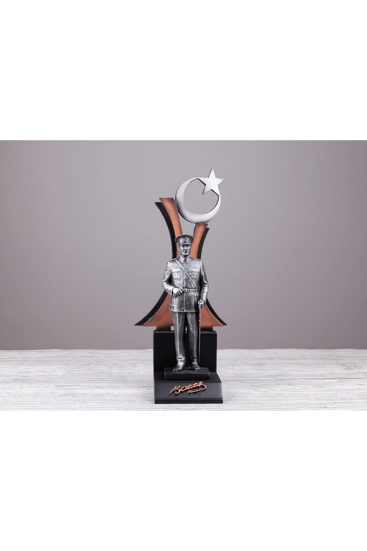 Atatürk Askeri Üniformalı büst