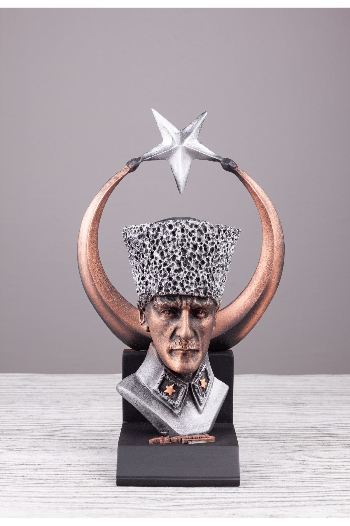 Atatürk büst biblo kalpaklı biblo