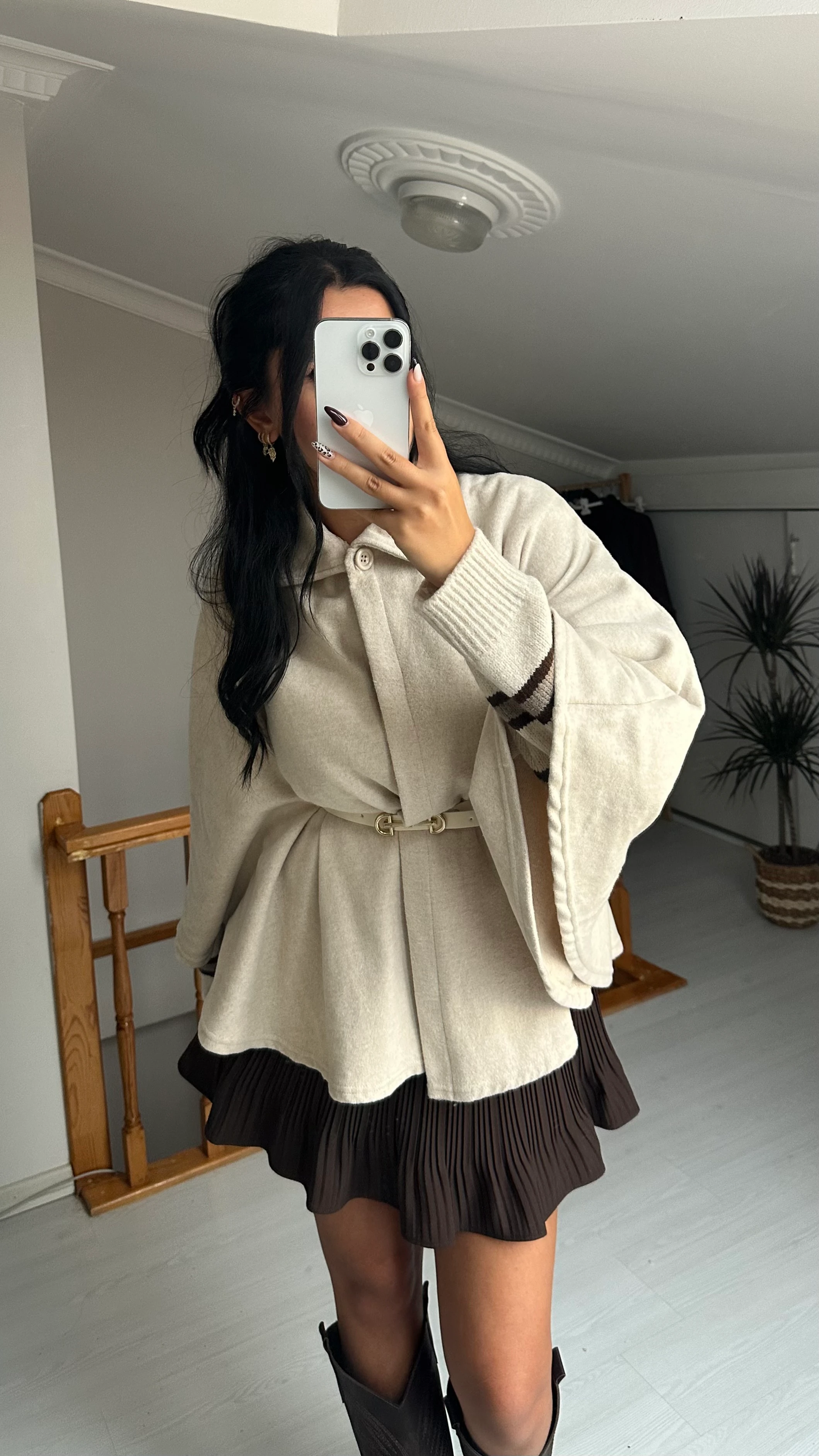 KEMERLİ KREM PANÇO PTR0275