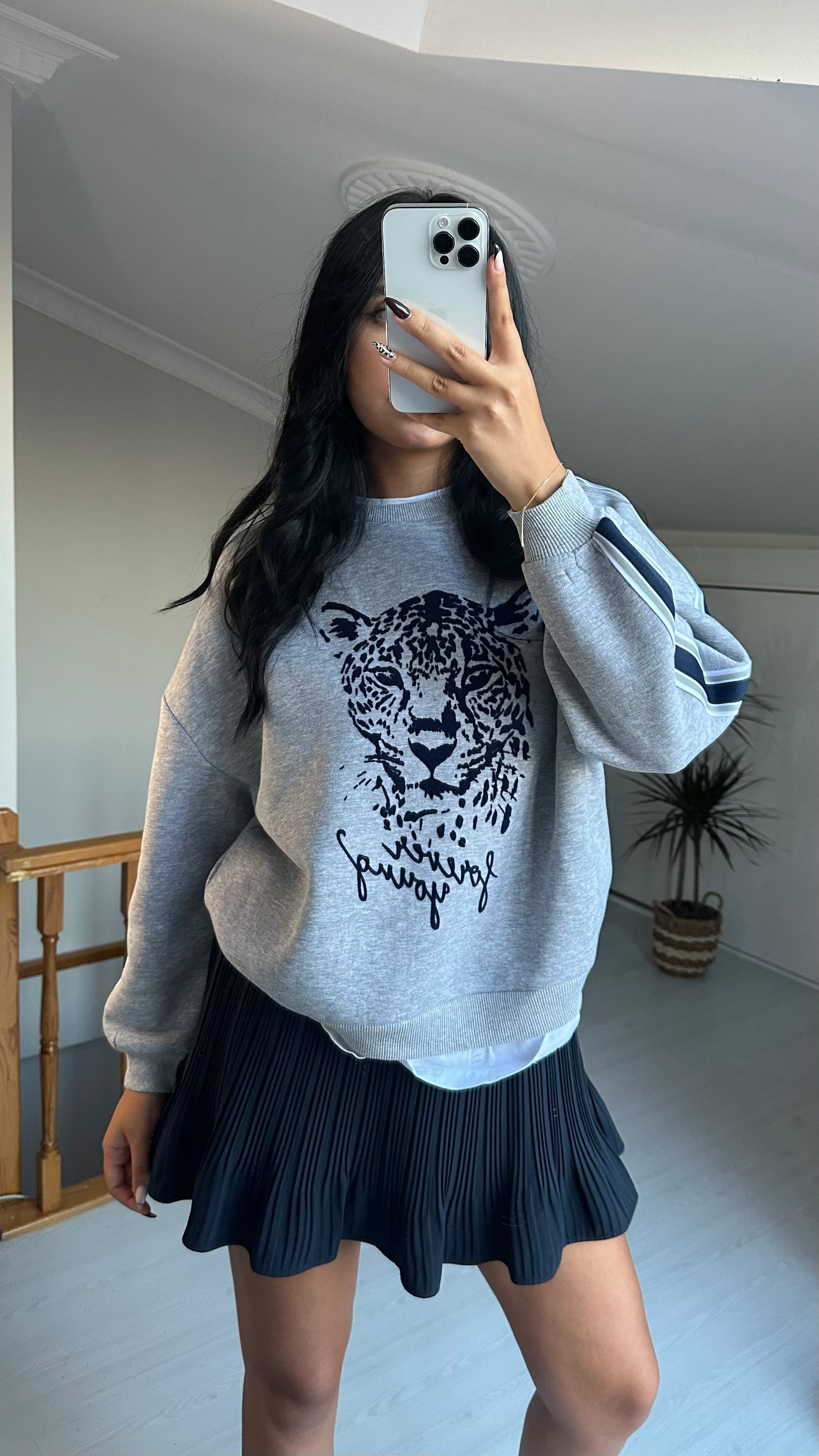 KAPLAN BASKILI T-SHIRT DETAYLI ŞARDONLU SWEATSHIRT 26KSWT01335