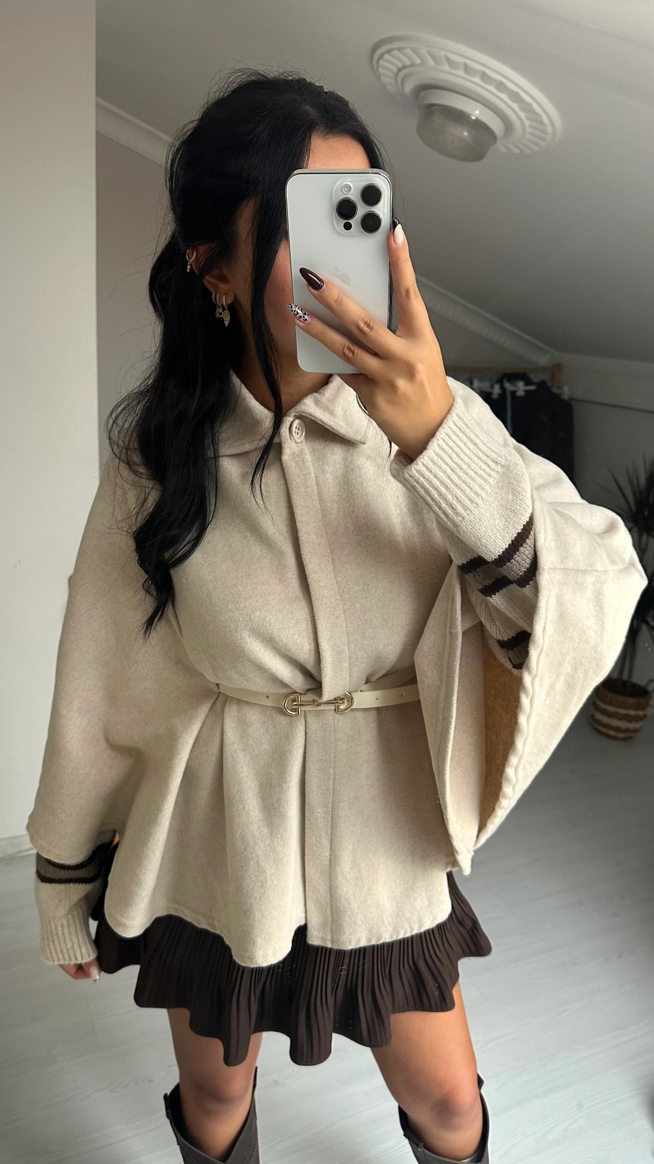 KEMERLİ KREM PANÇO PTR0275