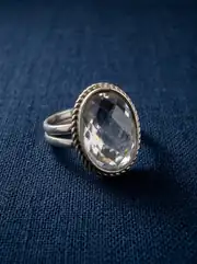 Kristal Berraklığı Burmalı Yüzük 3