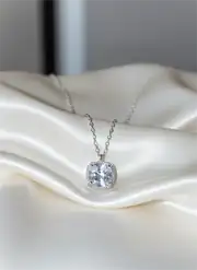 Kare Baget Gümüş Kolye 2