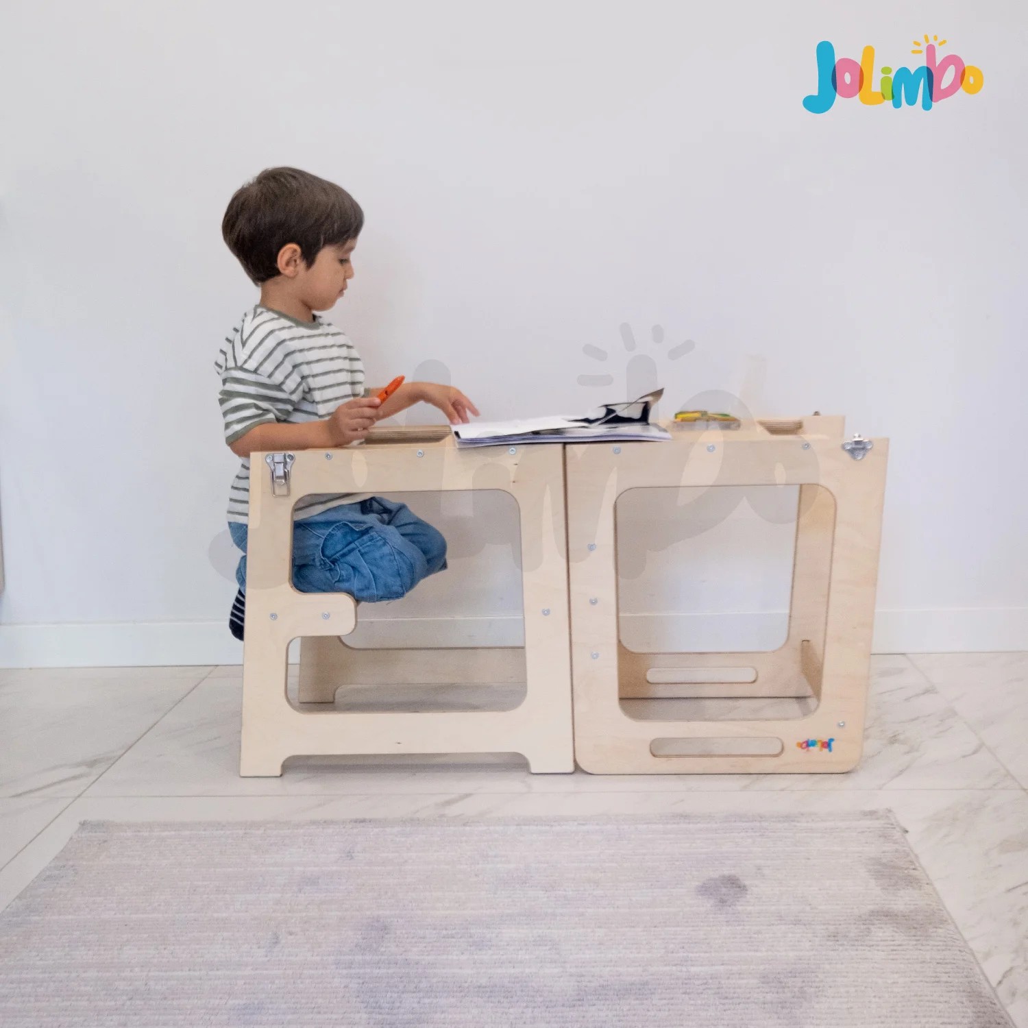 Jolimbo Mini Kule ve Masa