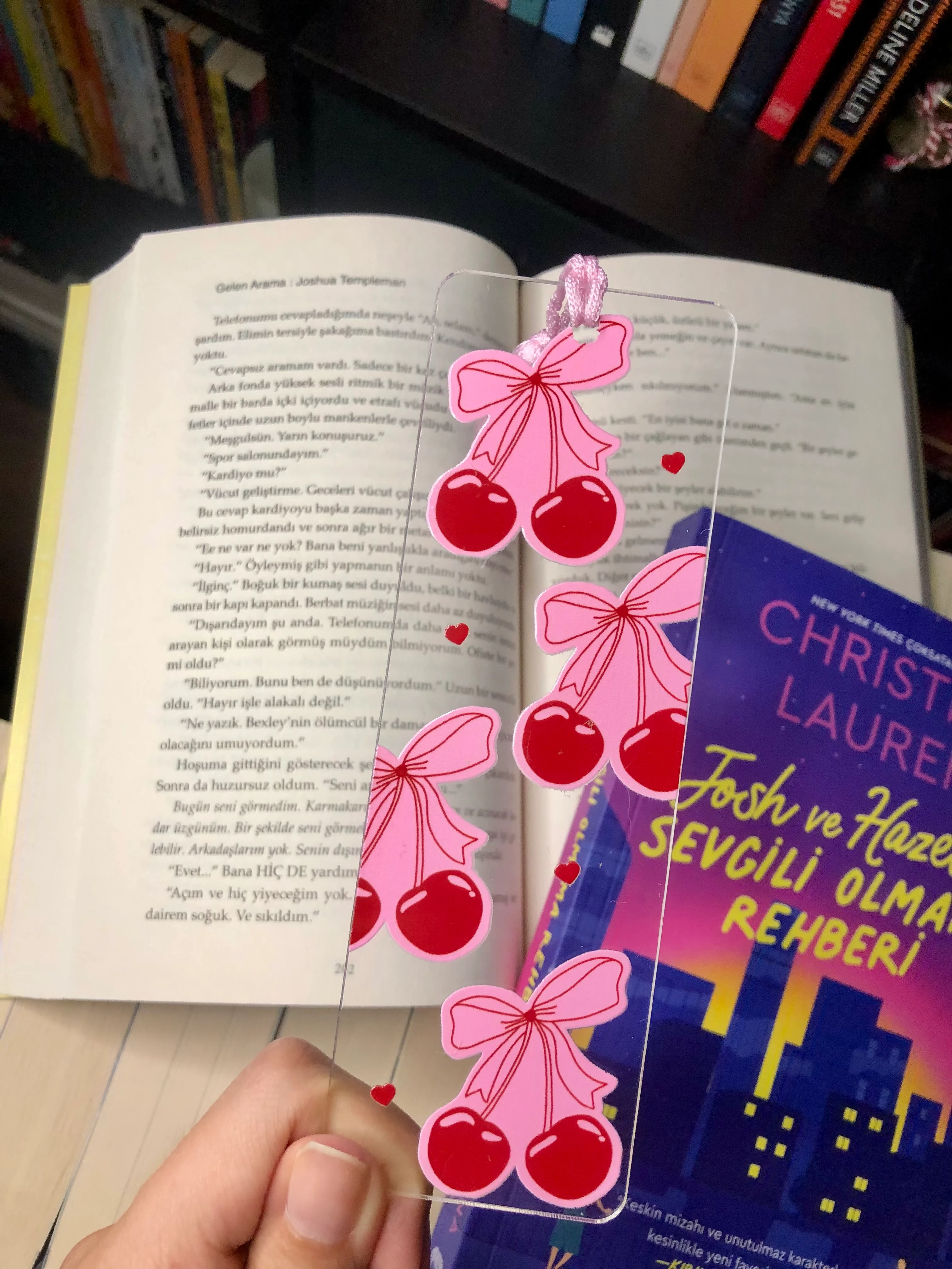 Kiraz Pleksi Kitap Ayracı