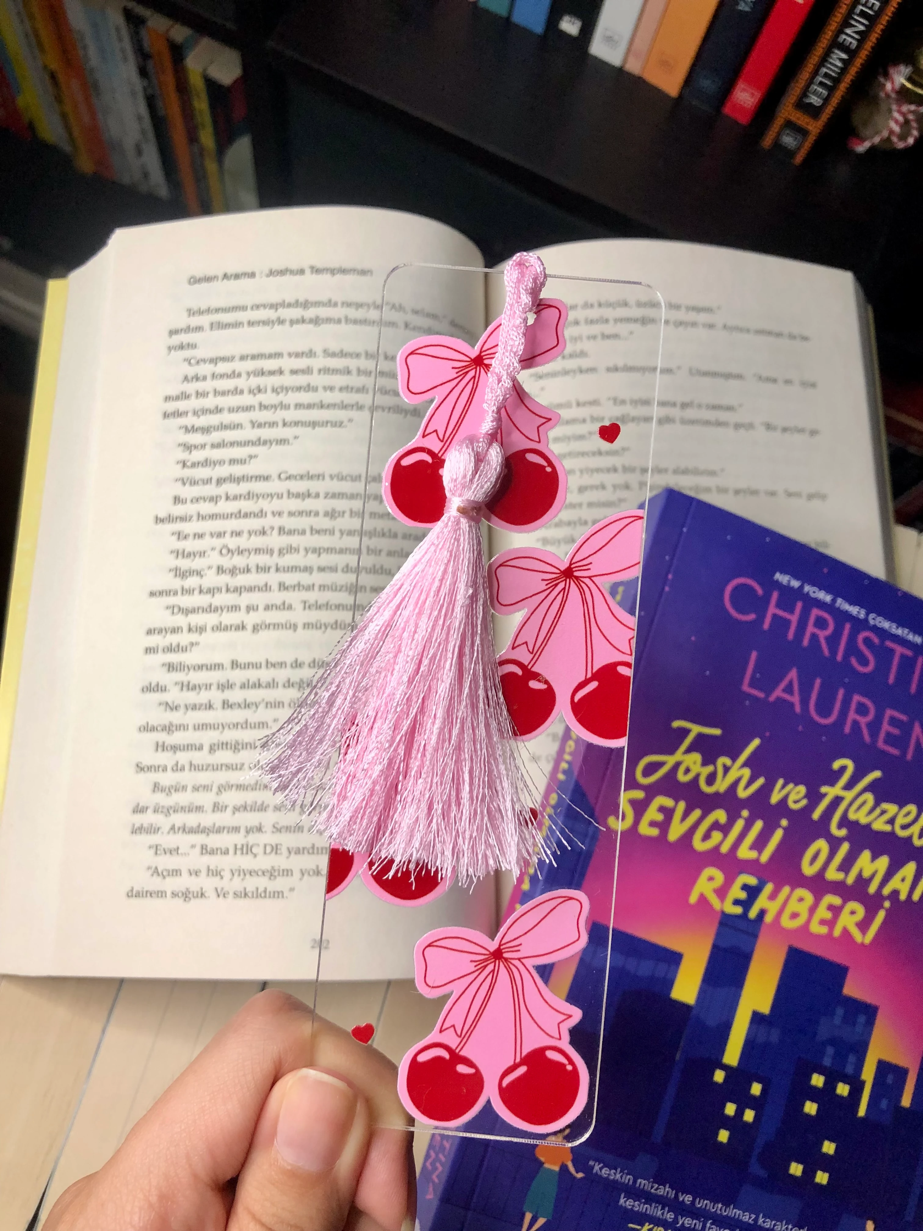 Kiraz Pleksi Kitap Ayracı