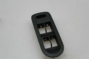 RENAULT MEGANE 2 SCENİC 2 ÖN CAM DÜĞMESİ ÇERÇEVESİ   2003--2009