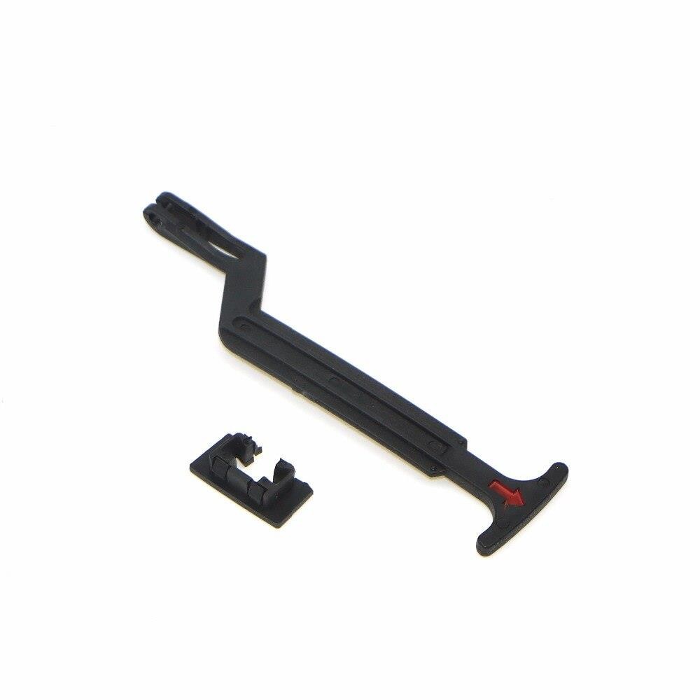 VW Passat B5 B5.5 için Kaput Açma Mandalı 3B0823593C-D