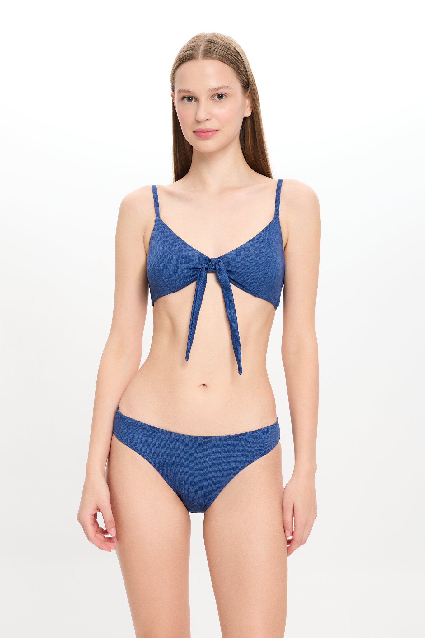 Kadın Mavi Kot Görünümlü Önden Bağlama Detaylı Fiyonklu Geniş Üçgen Bikini Takımı 24s119st