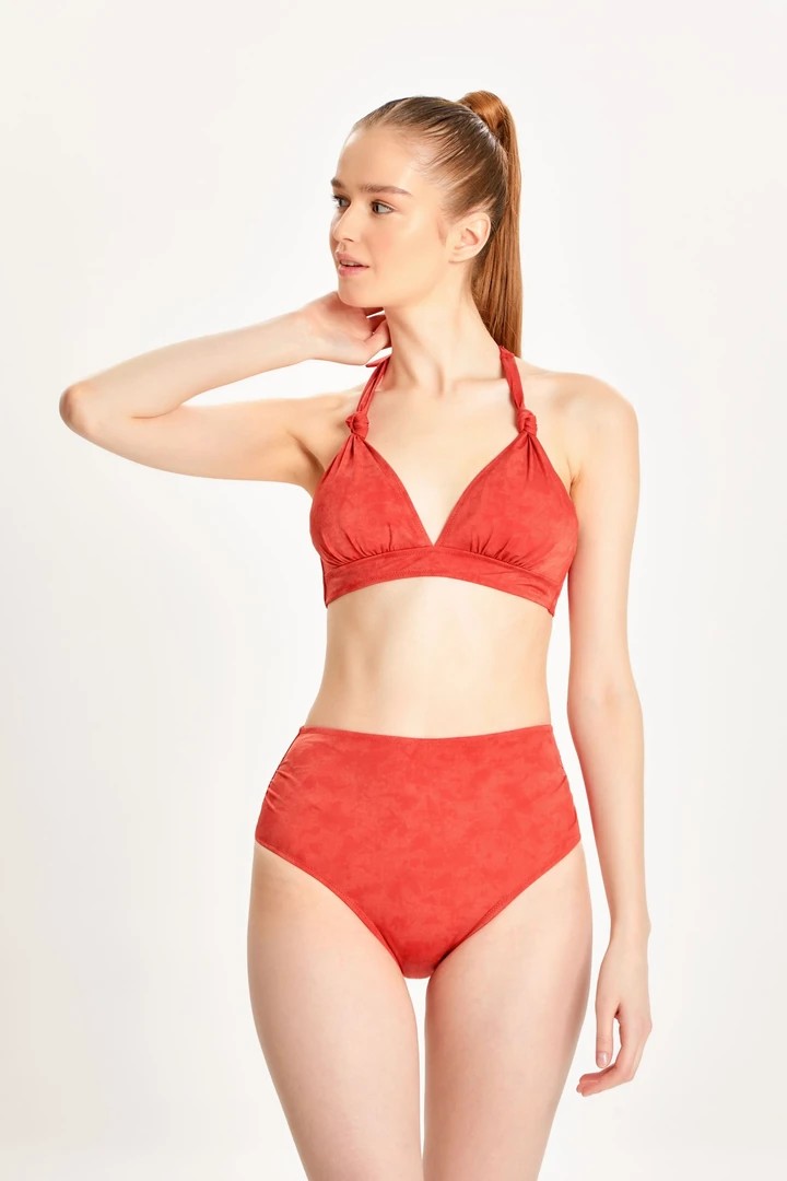 Kadın Kiremit Süet Görünümlü Toparlayıcı Yüksek Bel Boyundan Bağlı Bikini Takımı 24s106st