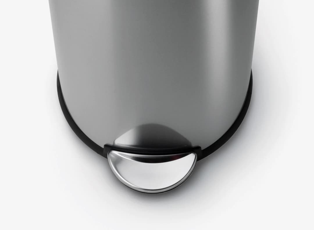 CW1810_1_yuvarlak_pedal_30L_simplehuman-guruhomestore