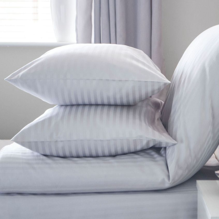Hotel Bed Sheet 210 TC with stripe