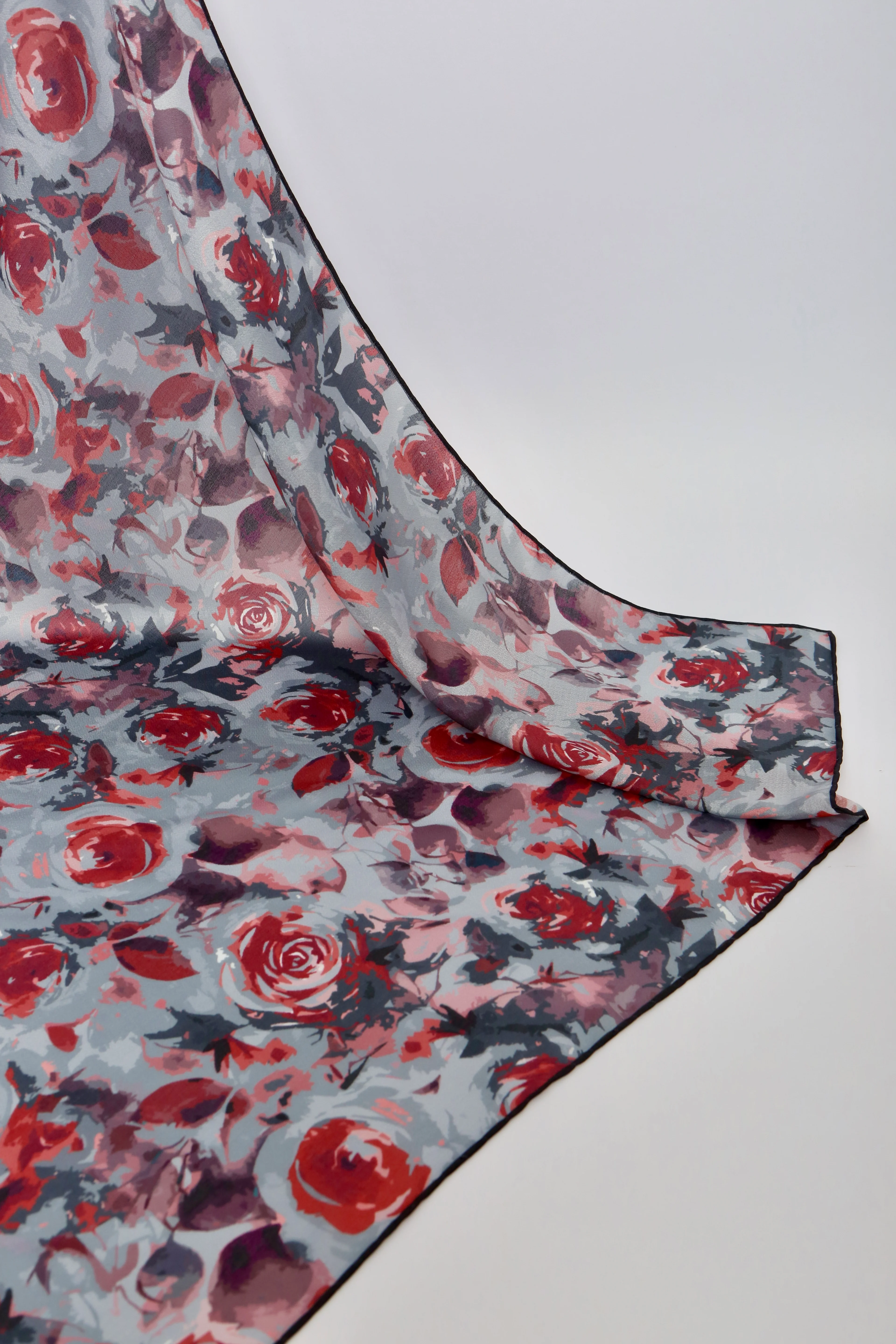 DE MORE EŞARP ROSE SERİSİ GRİ KIRMIZI