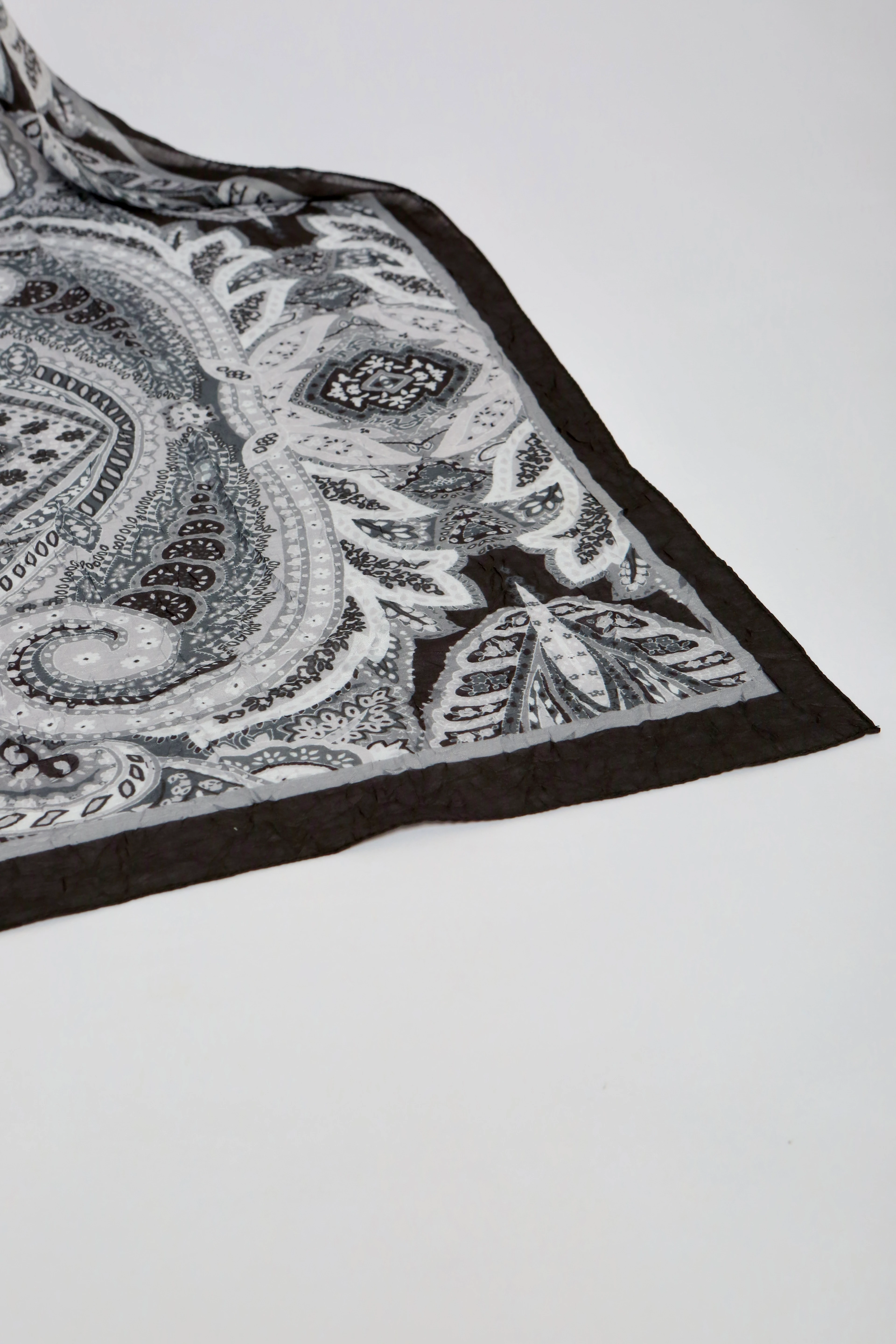 BAMBU KRAŞ ŞAL SİYAH KOLEKSİYONU