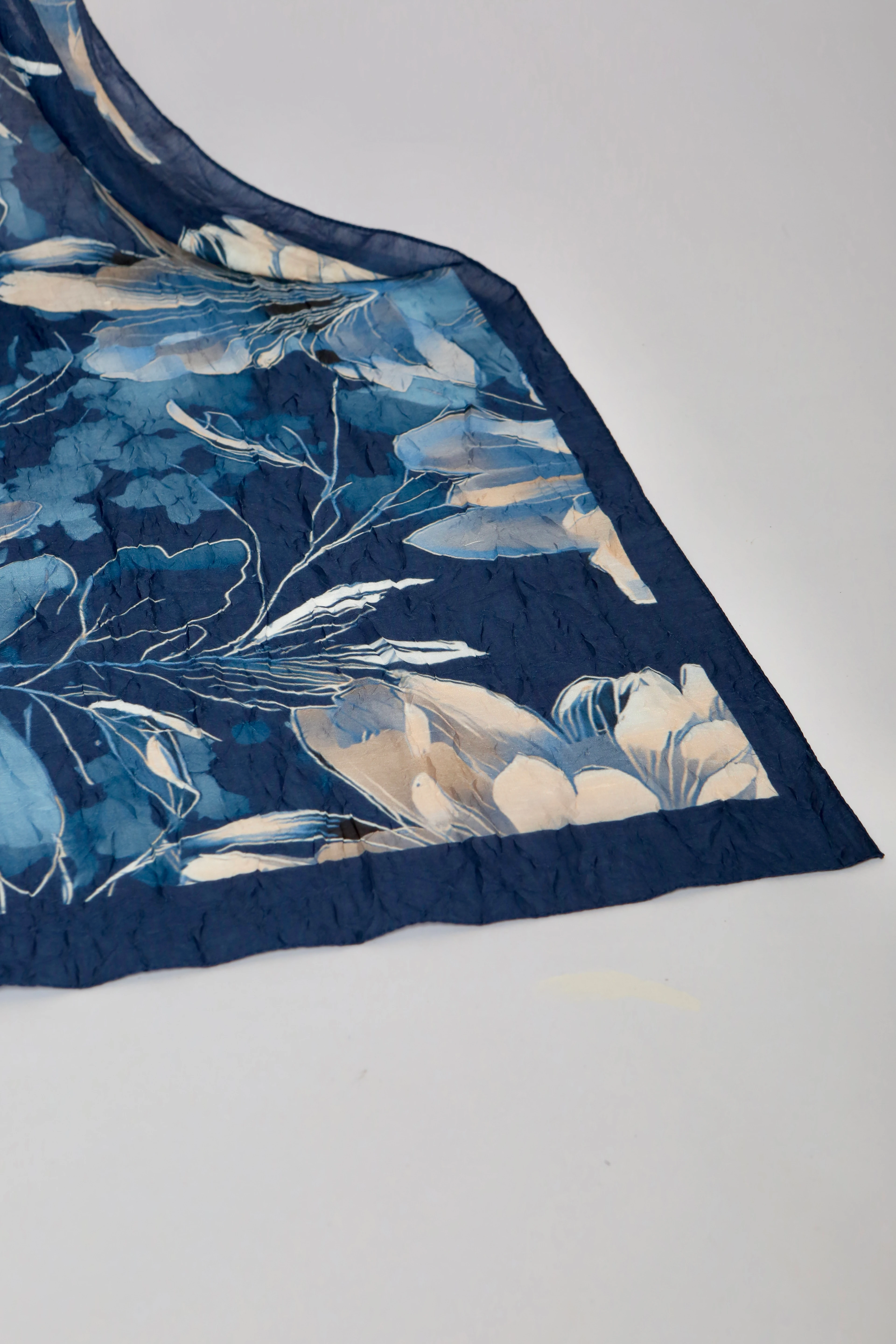 FLORA DESEN BAMBU KRAŞ ŞAL LACİVERT KREM