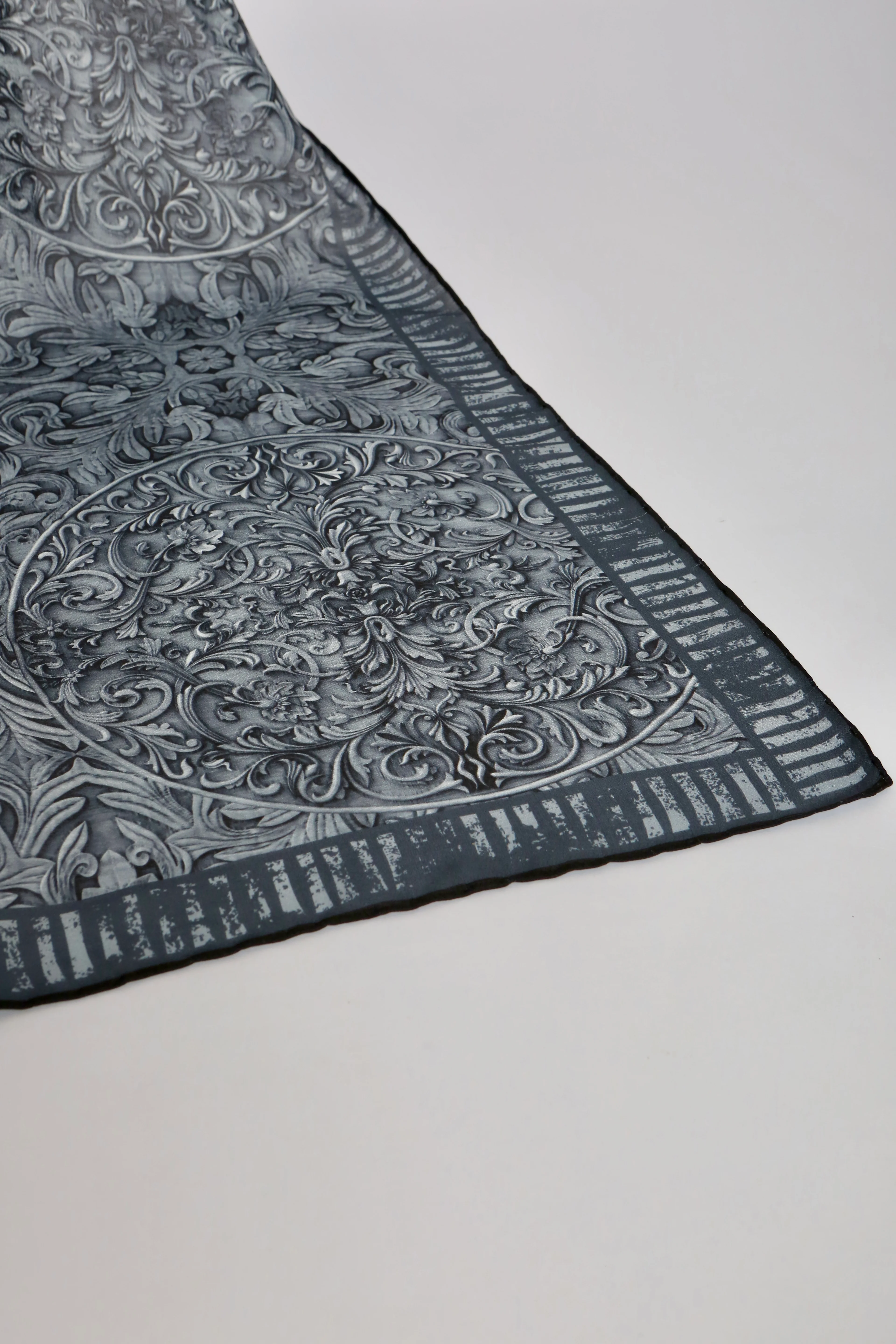 İMPERİAL DESEN RİBANA ŞAL