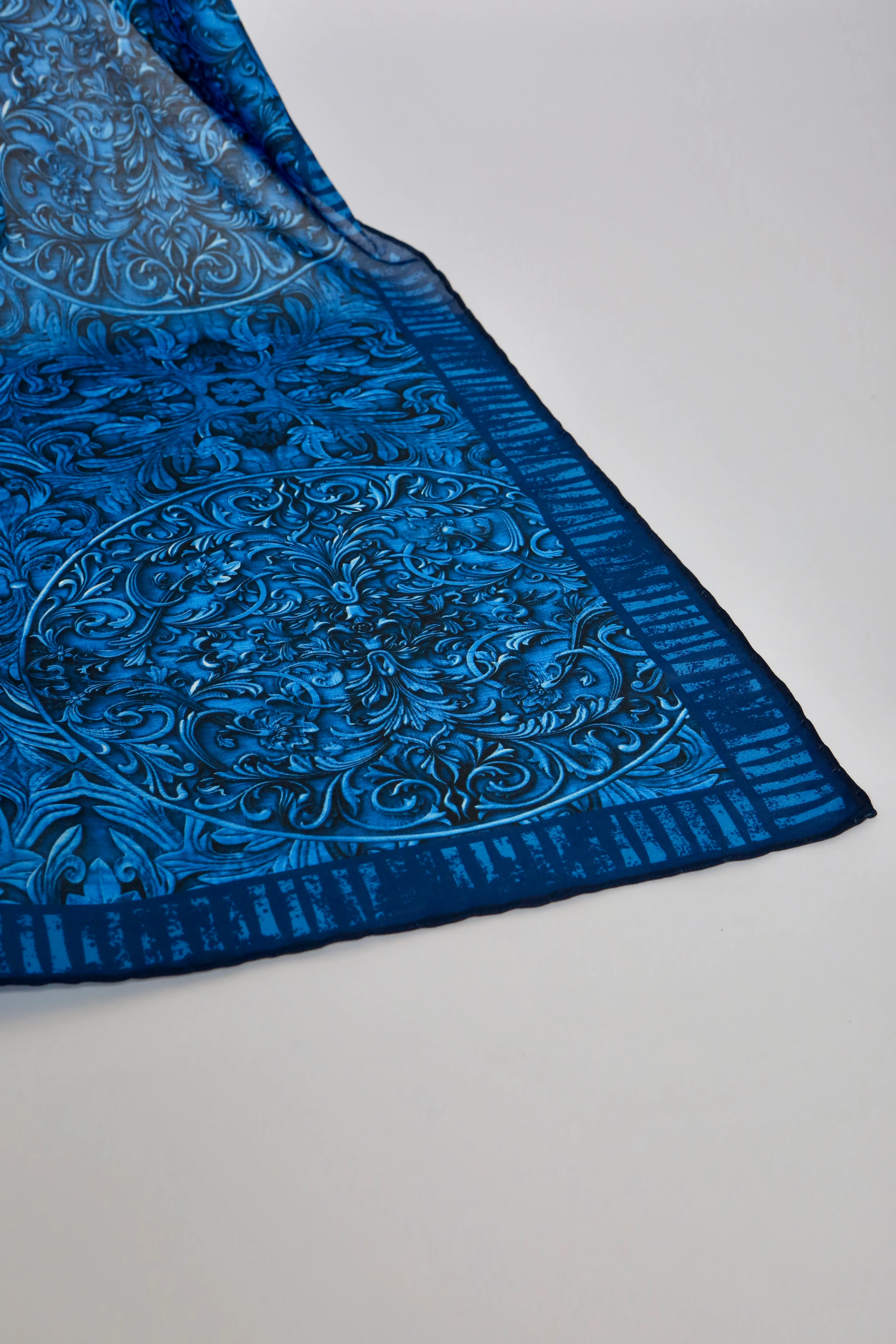 İMPERİAL DESEN RİBANA ŞAL