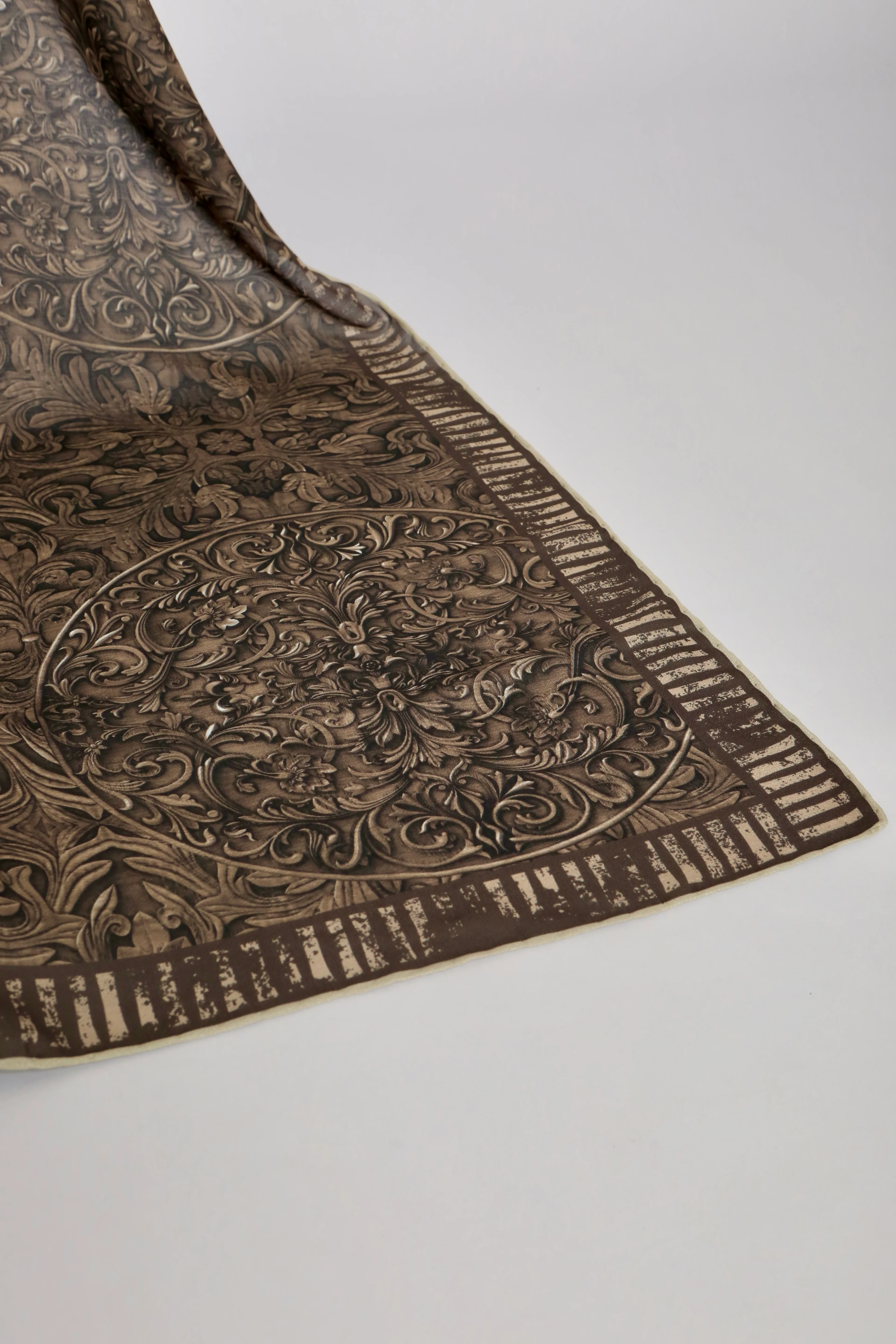 İMPERİAL DESEN RİBANA ŞAL