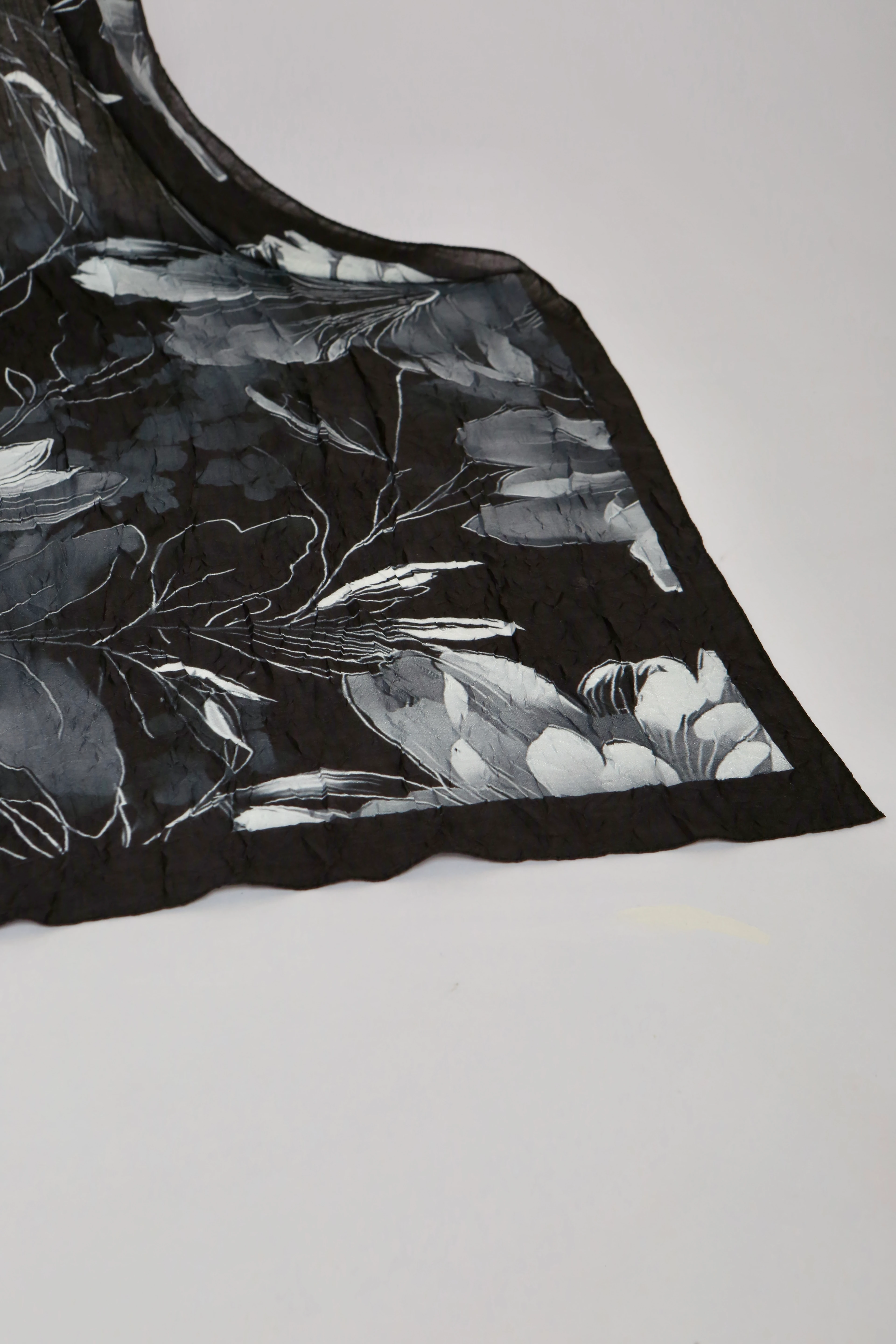 FLORA DESEN BAMBU KRAŞ ŞAL SİYAH