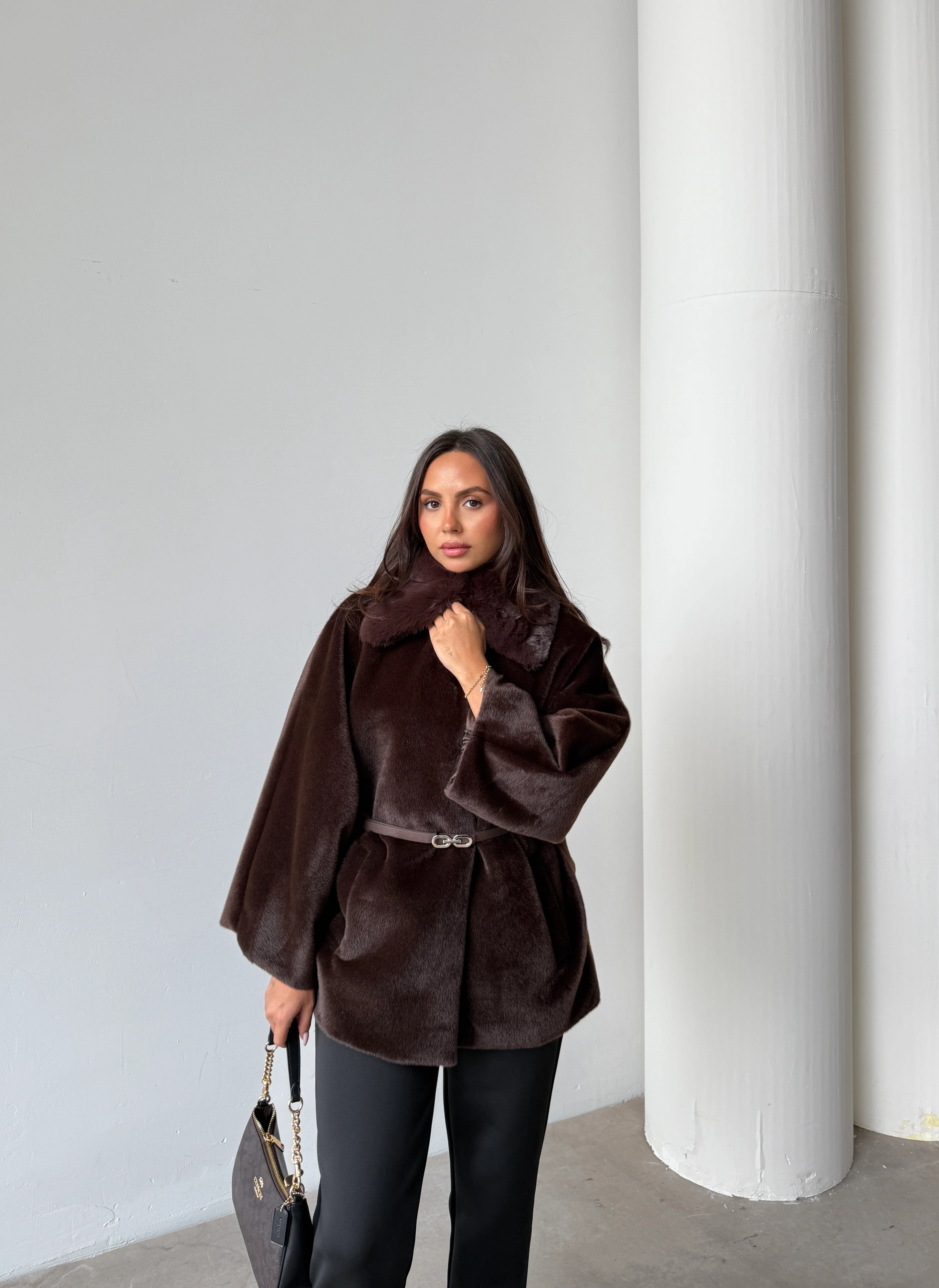 Aseel Kürk Mont - Acı kahve