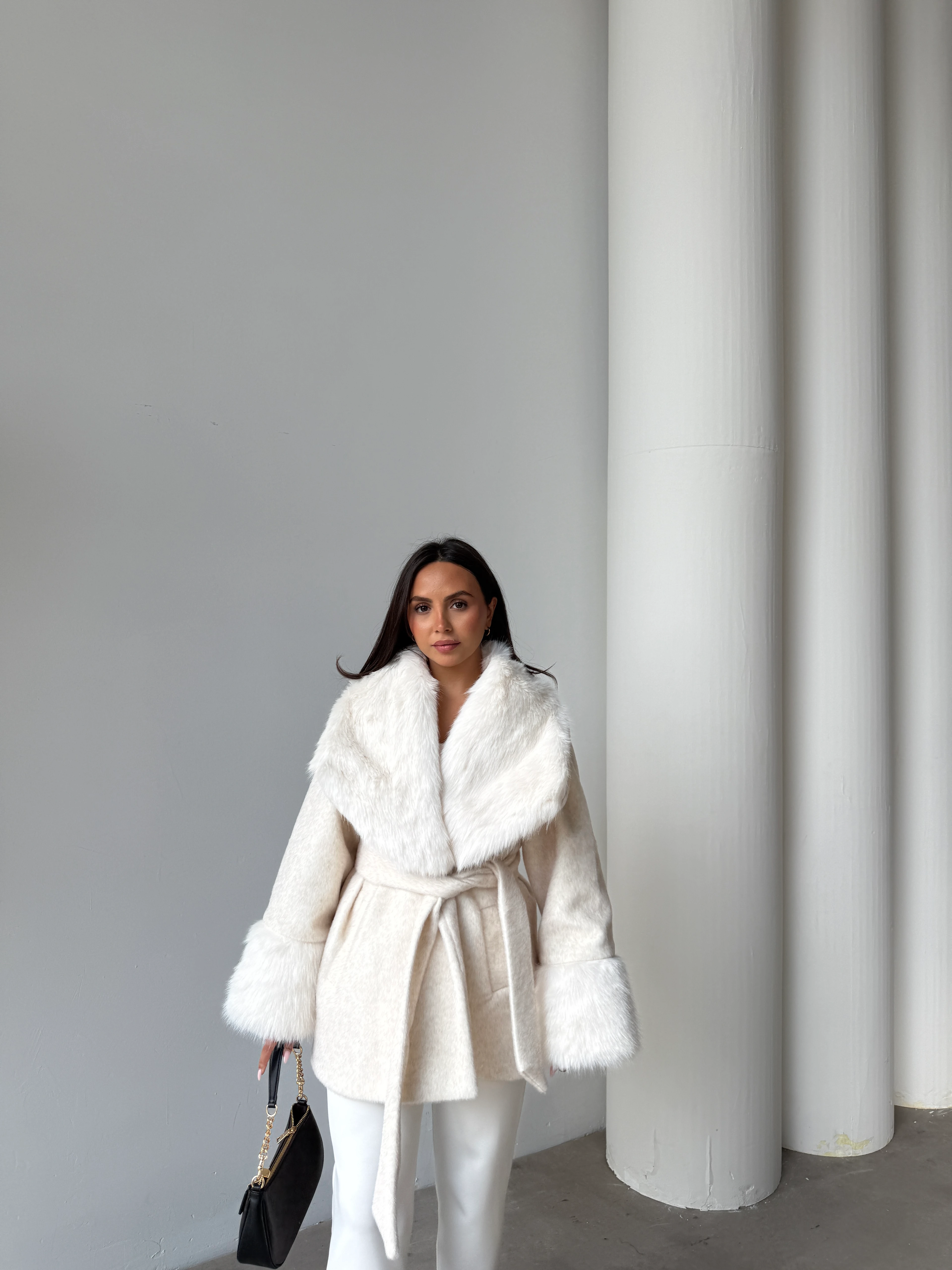 Dion Kürk Mont - Ekru