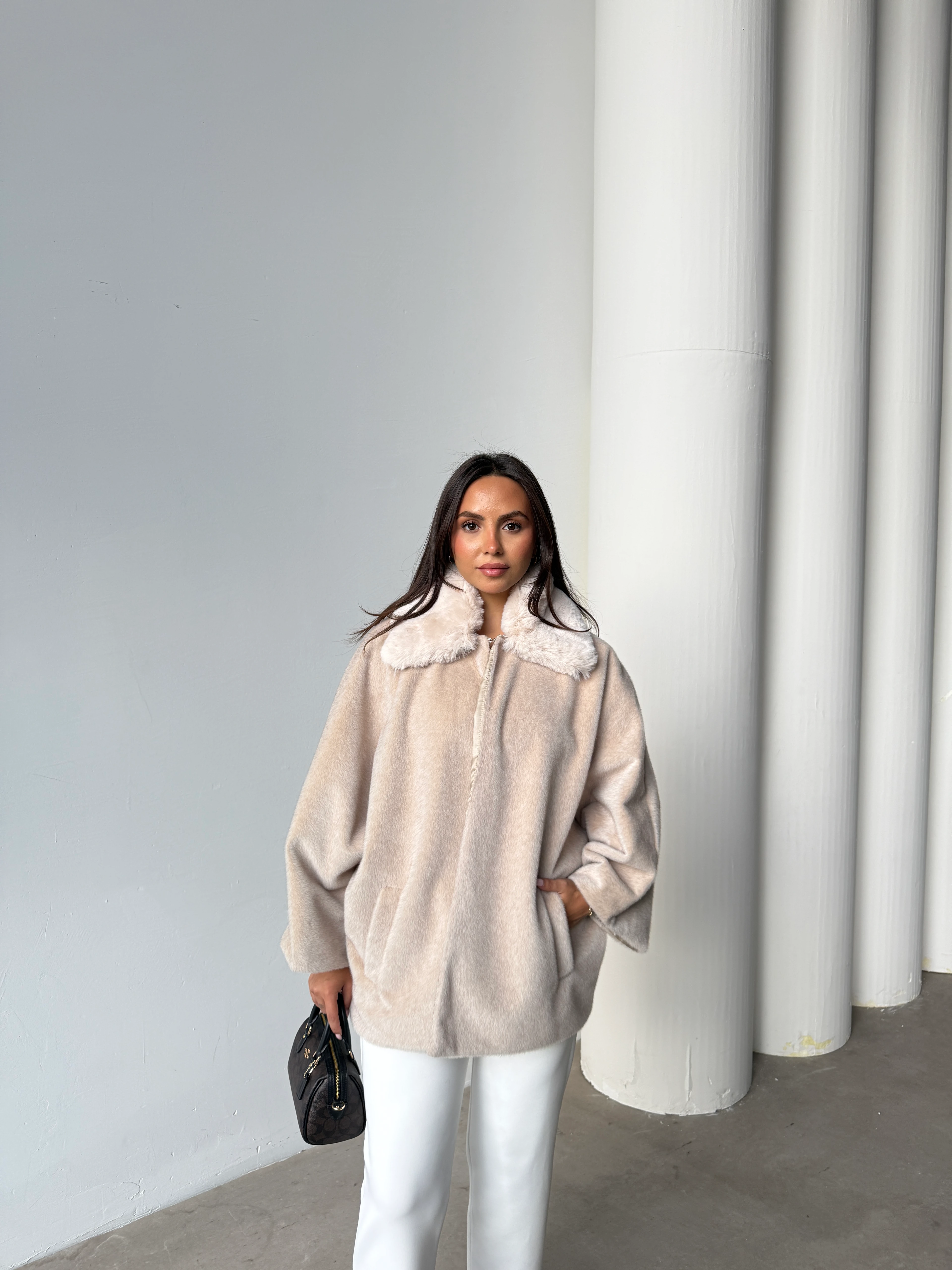 Aseel Kürk Mont - Krem