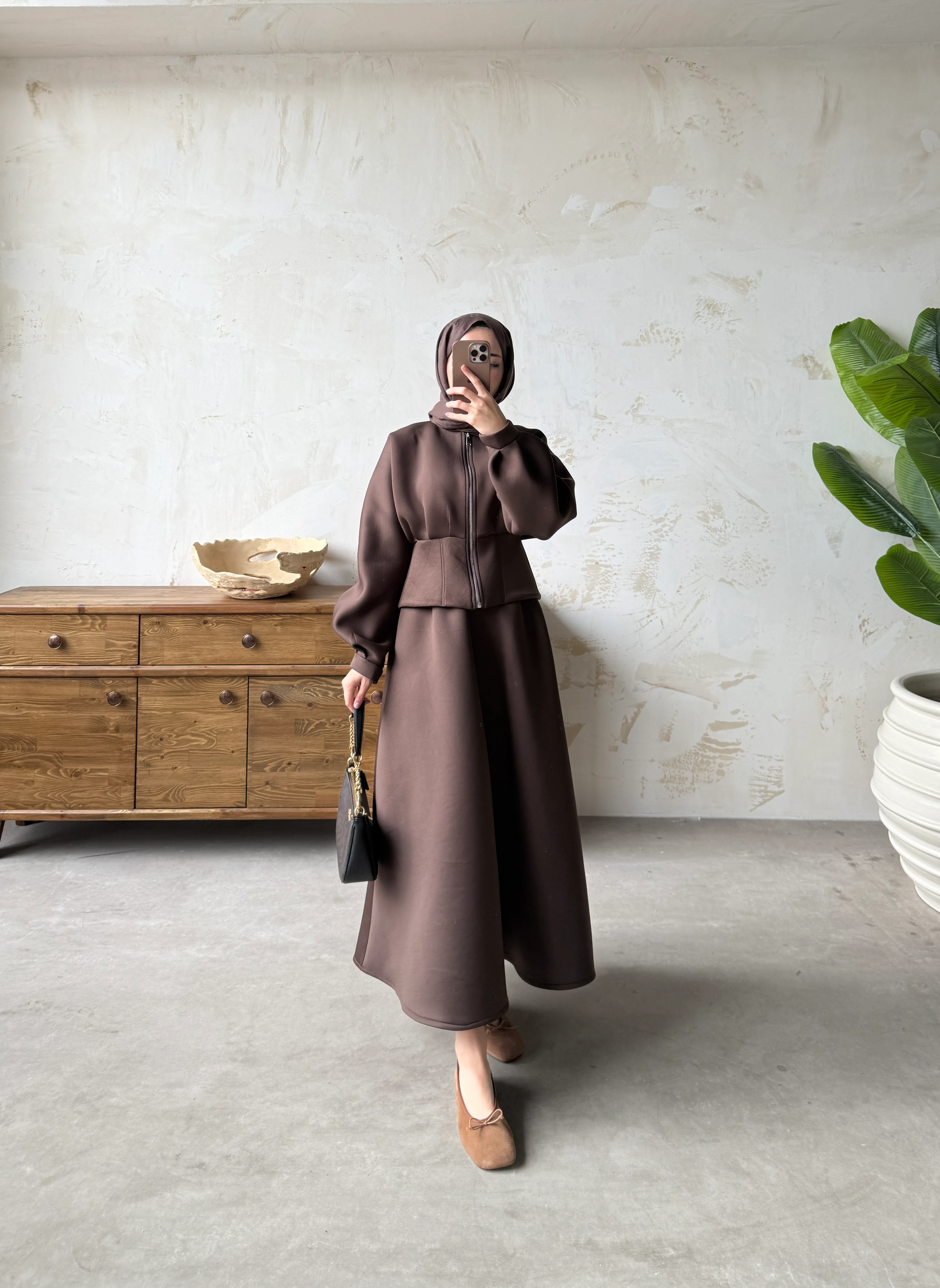 Loreen Takım  - Kahverengi