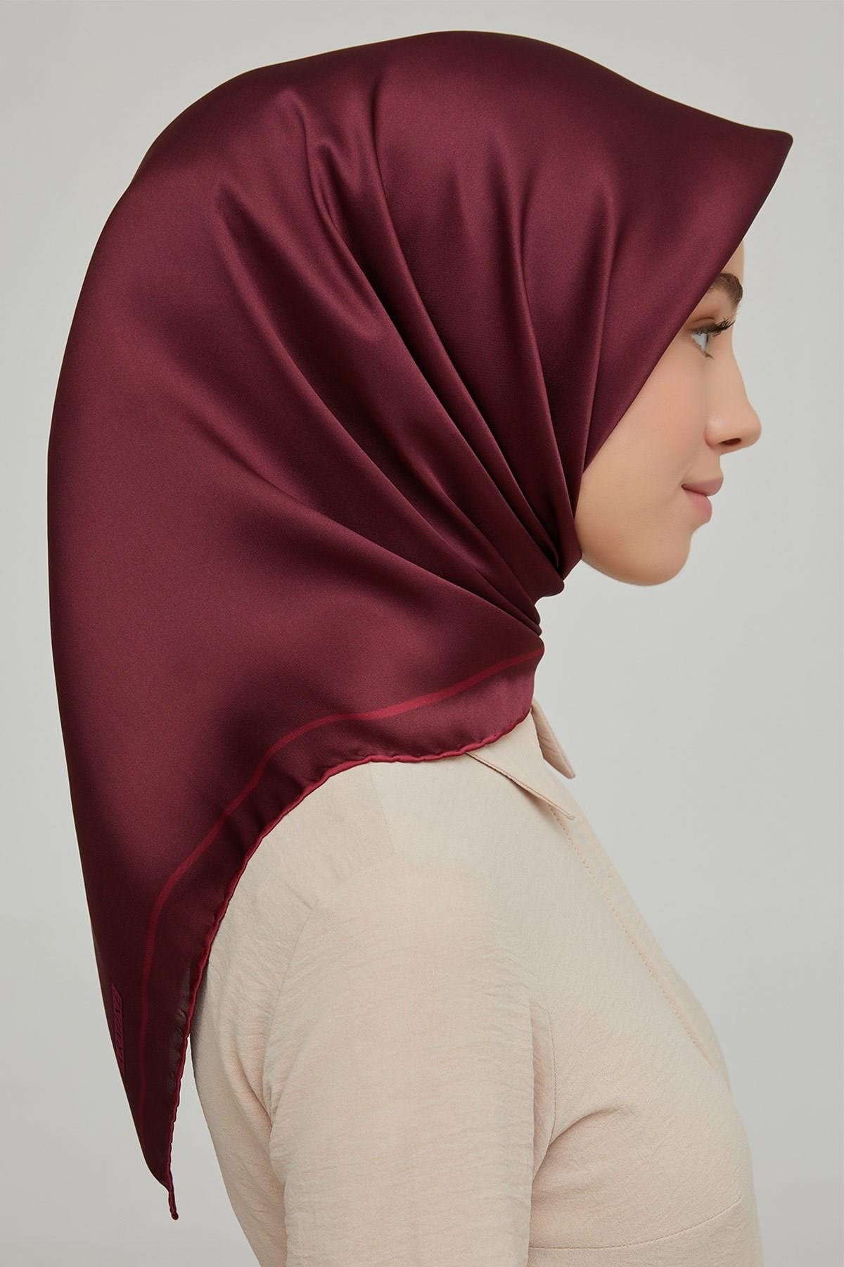 Armine Nostalji Serisi İpek Twill Eşarp 8668D-14