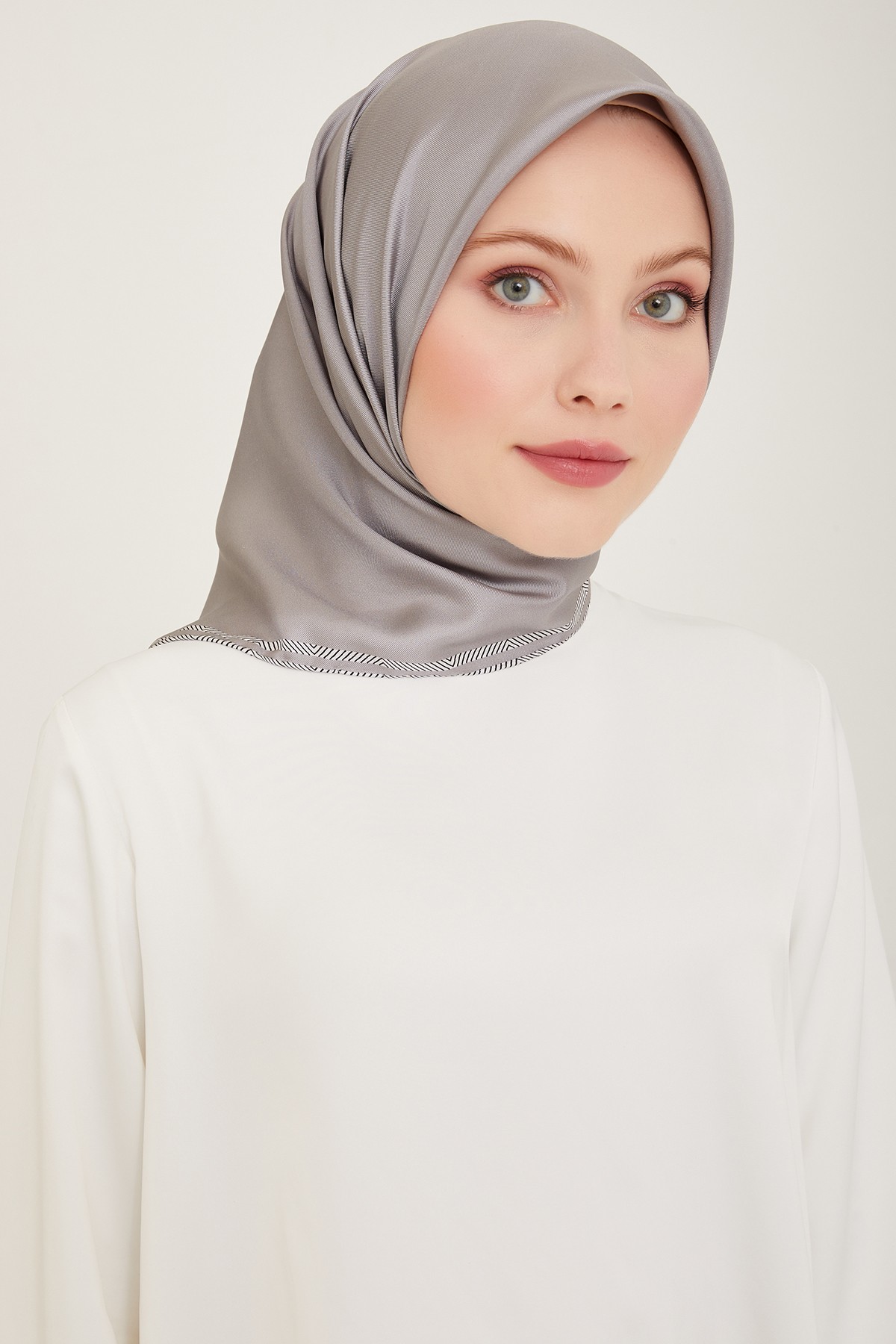 Belli Twill İpek Eşarp 4009D - Gri-50