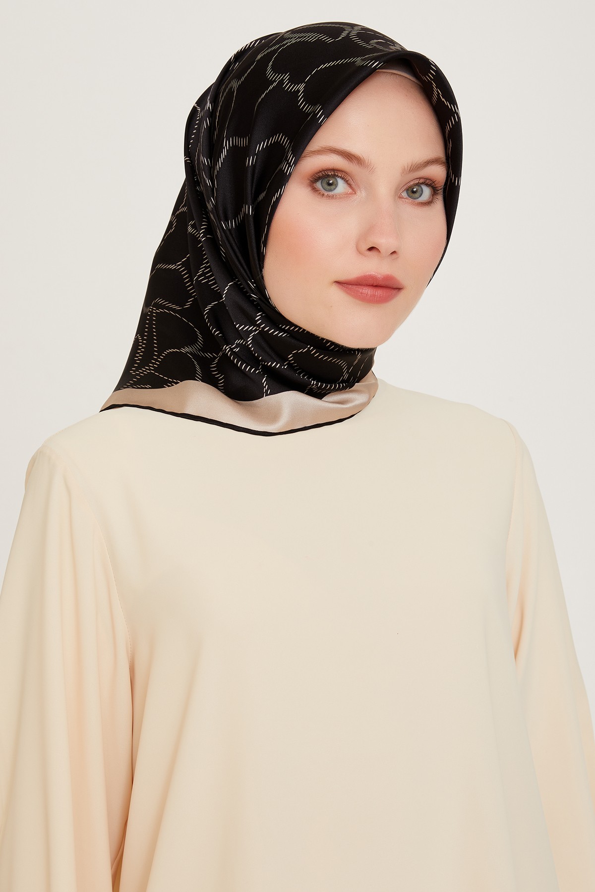 Armine İpek Twill Eşarp 9222D-02