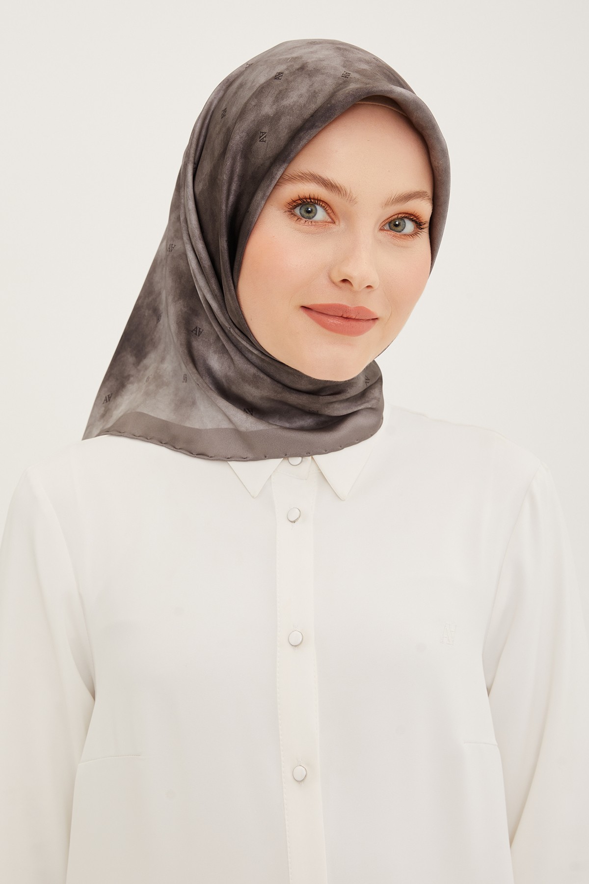 Armine İpek Eşarp Nostalji Sura 8933DS-07