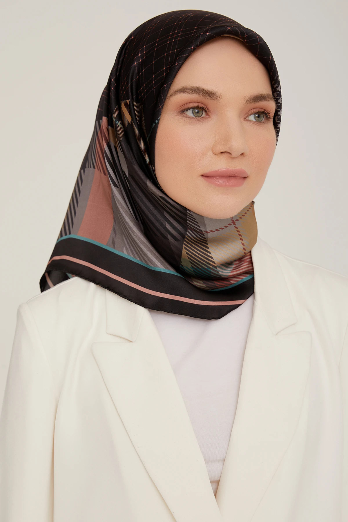 Armine İpek Eşarp Nostalji Sura 8819DS-07