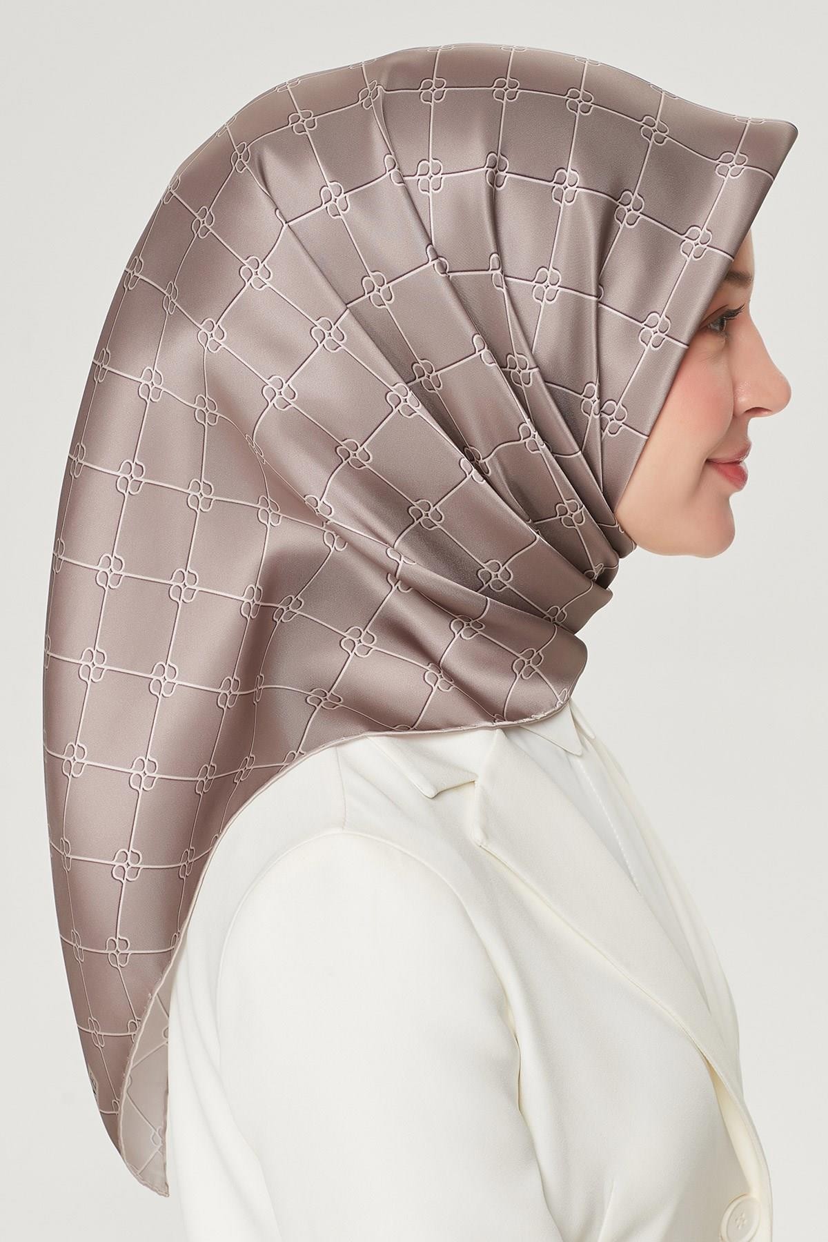 Armine Nostalji Serisi Twill İpek Eşarp 8555D-06