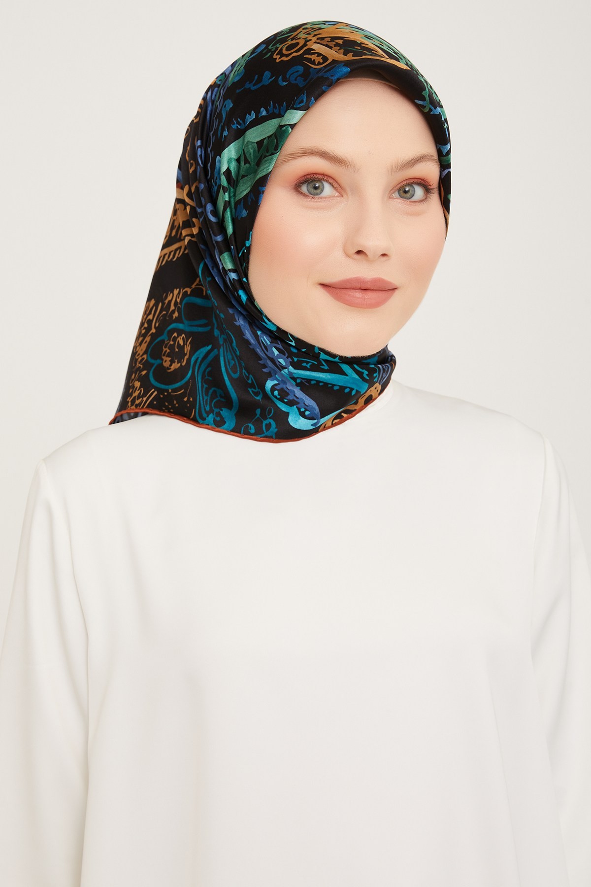 Armine Nostalji Serisi İpek Sura Eşarp 9037DS-53