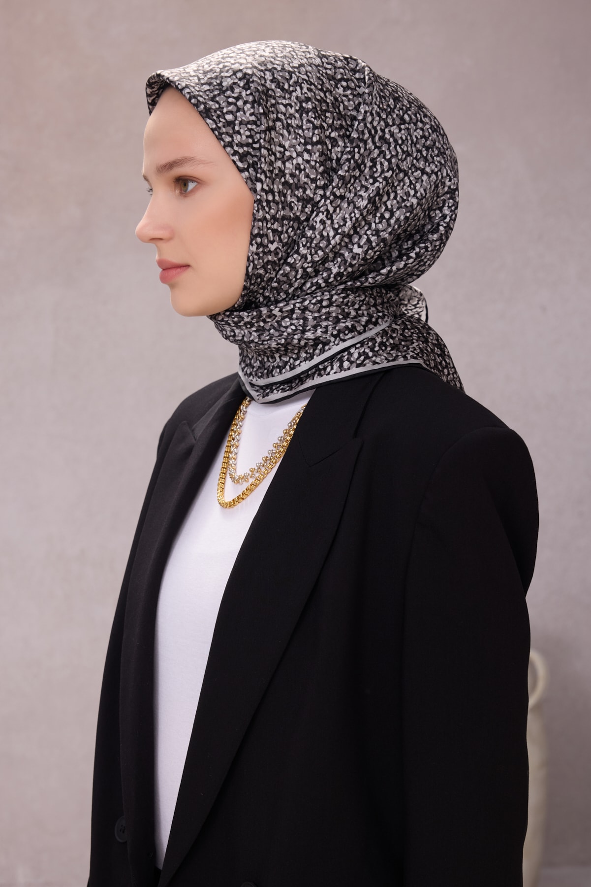 Belli Twill İpek Eşarp 4208D - 07-Siyah-Gri