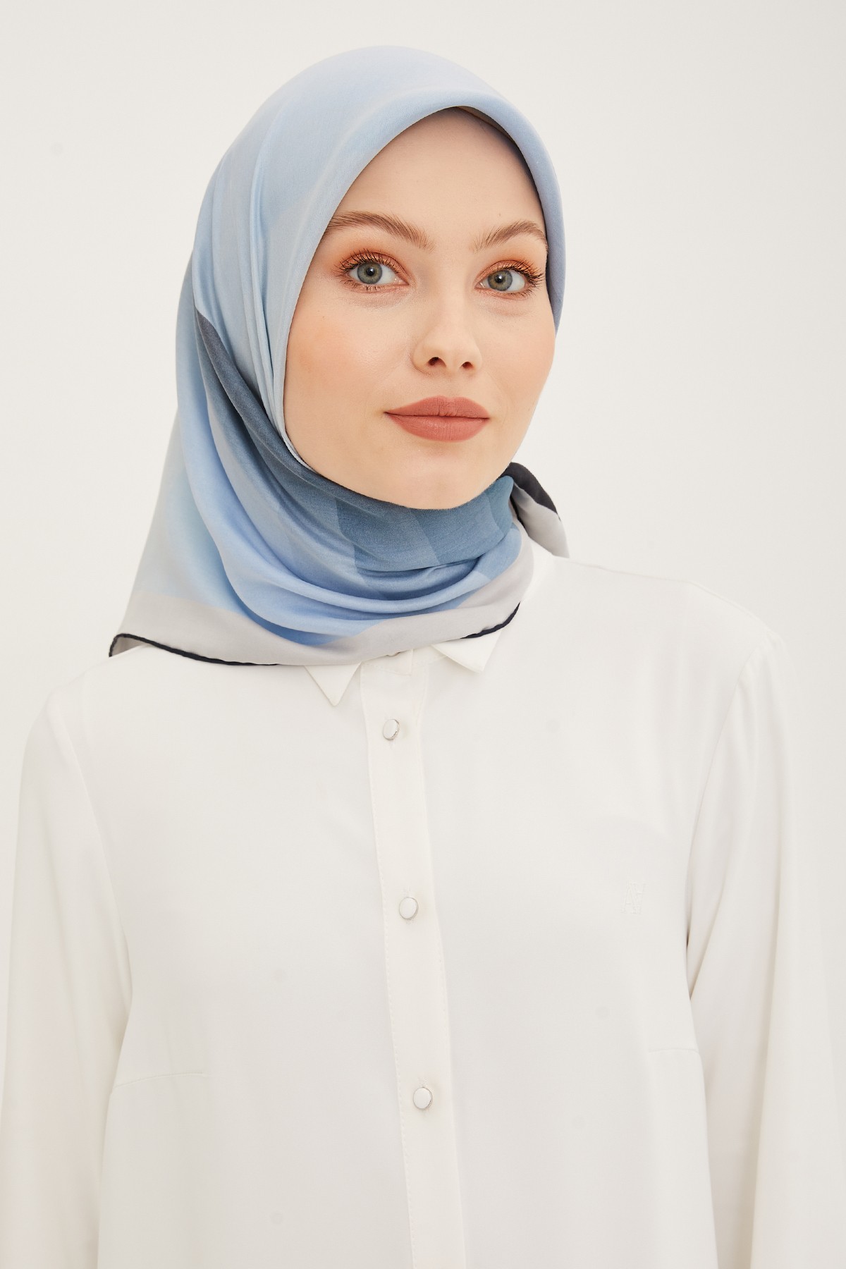 Armine İpek Eşarp Nostalji Sura 8904DS-13
