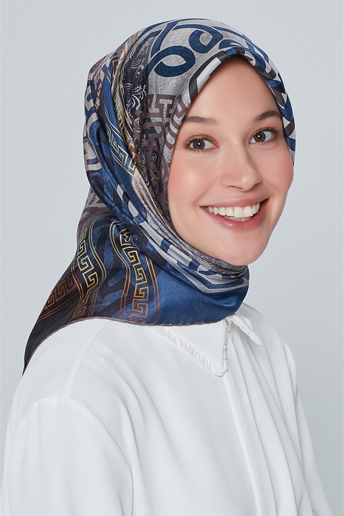 Armine Nostalji Serisi İpek Sura Eşarp 8245DS-09