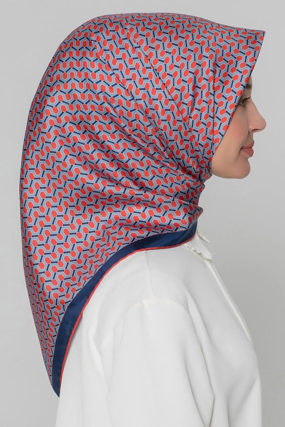 Armine Nostalji Serisi Sura İpek Eşarp 8401DS-31