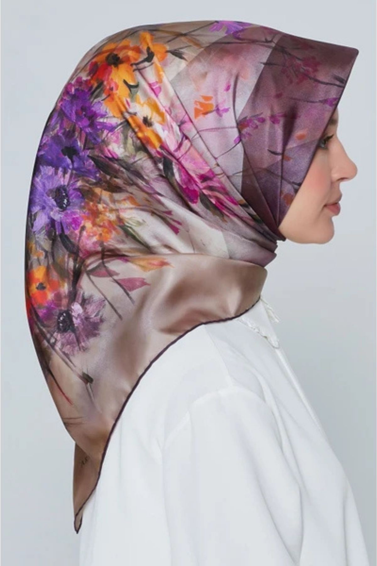 Armine Nostalji Serisi İpek Twill Eşarp 7915D-32