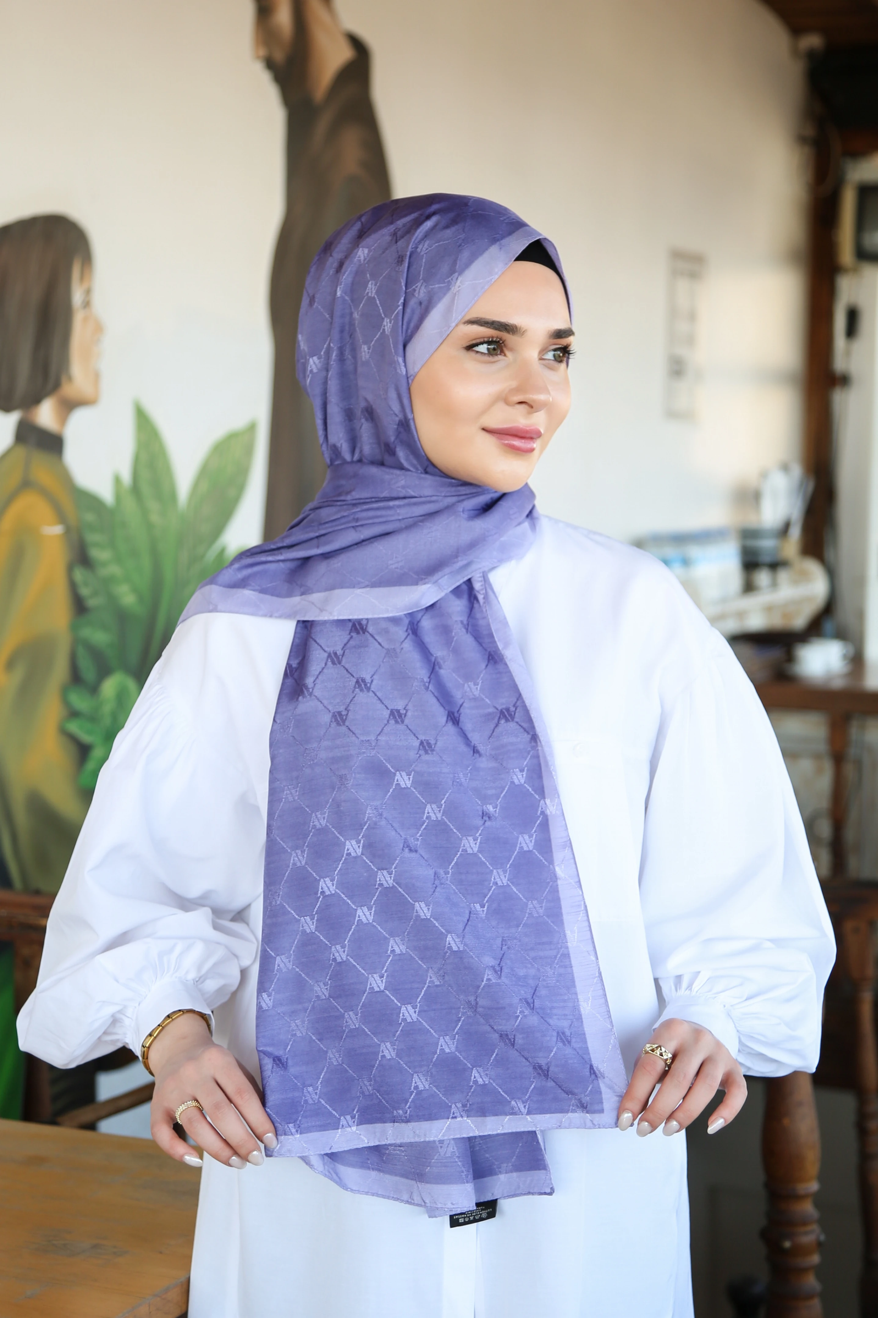 Armine Trend Monogram Şal 2