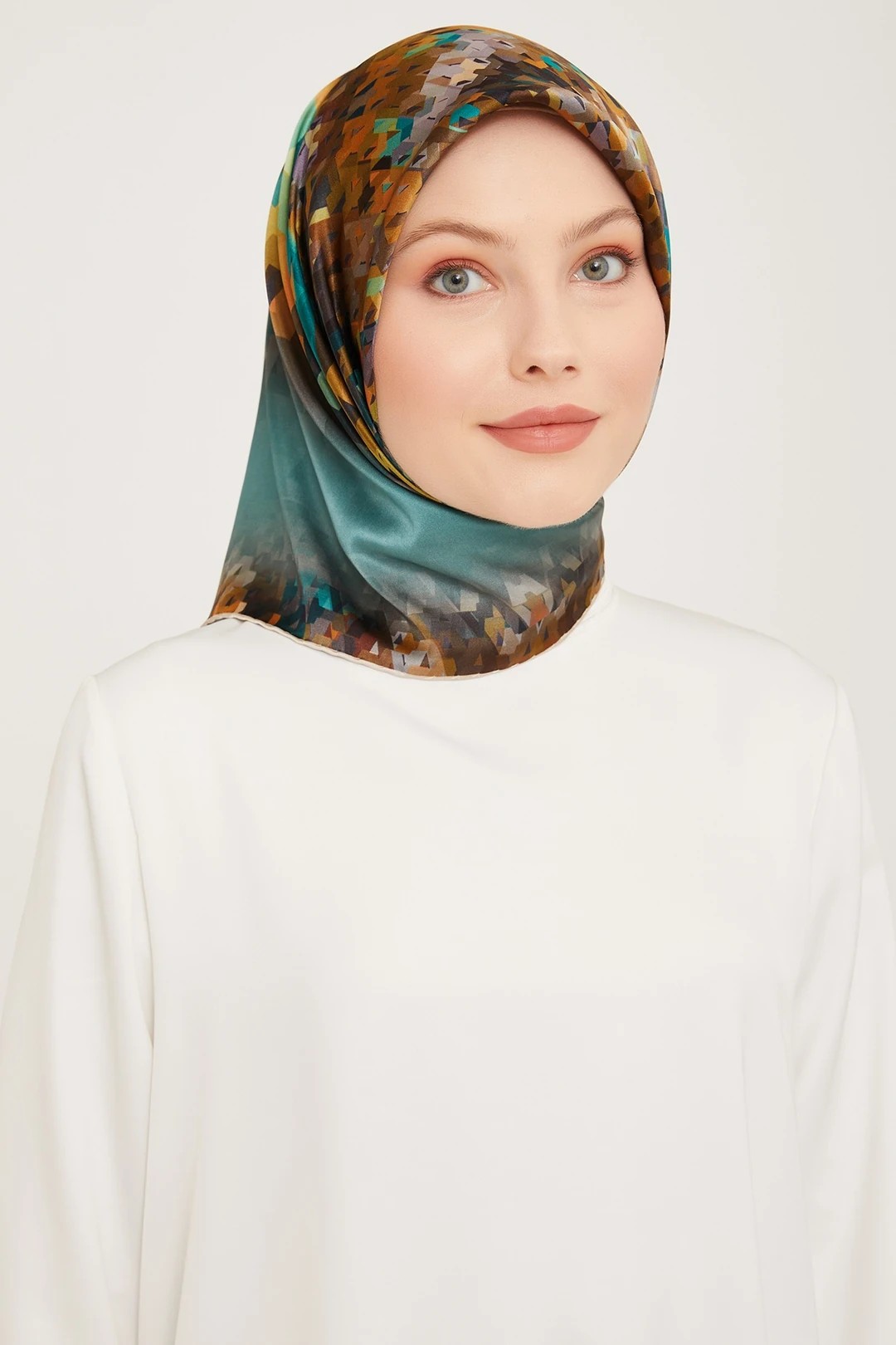 Armine Nostalji Serisi Twill İpek Eşarp 9043D-29